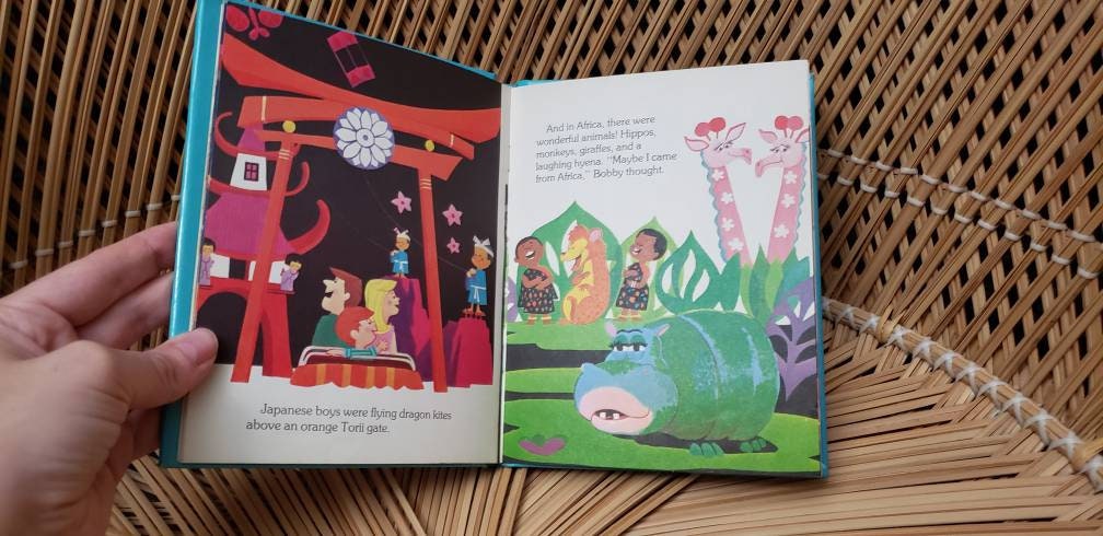 As Is It's a Small World Golden Melody Book No Music by Walt Disney - Image 6