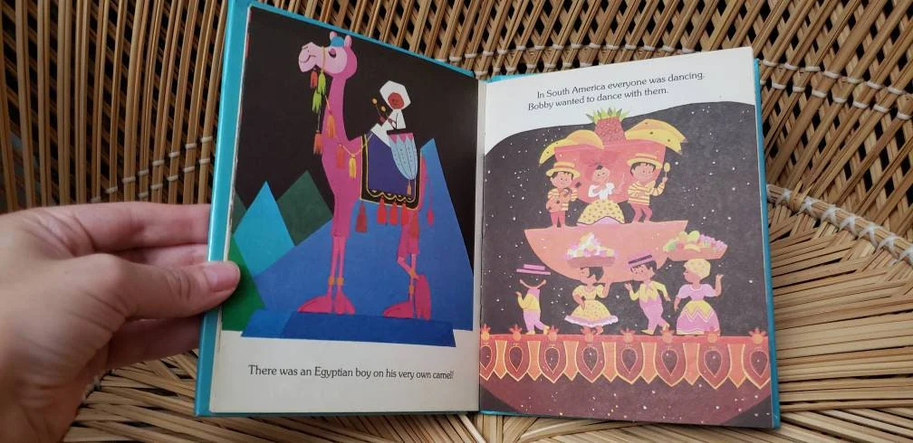 As Is It's a Small World Golden Melody Book No Music by Walt Disney - Image 7