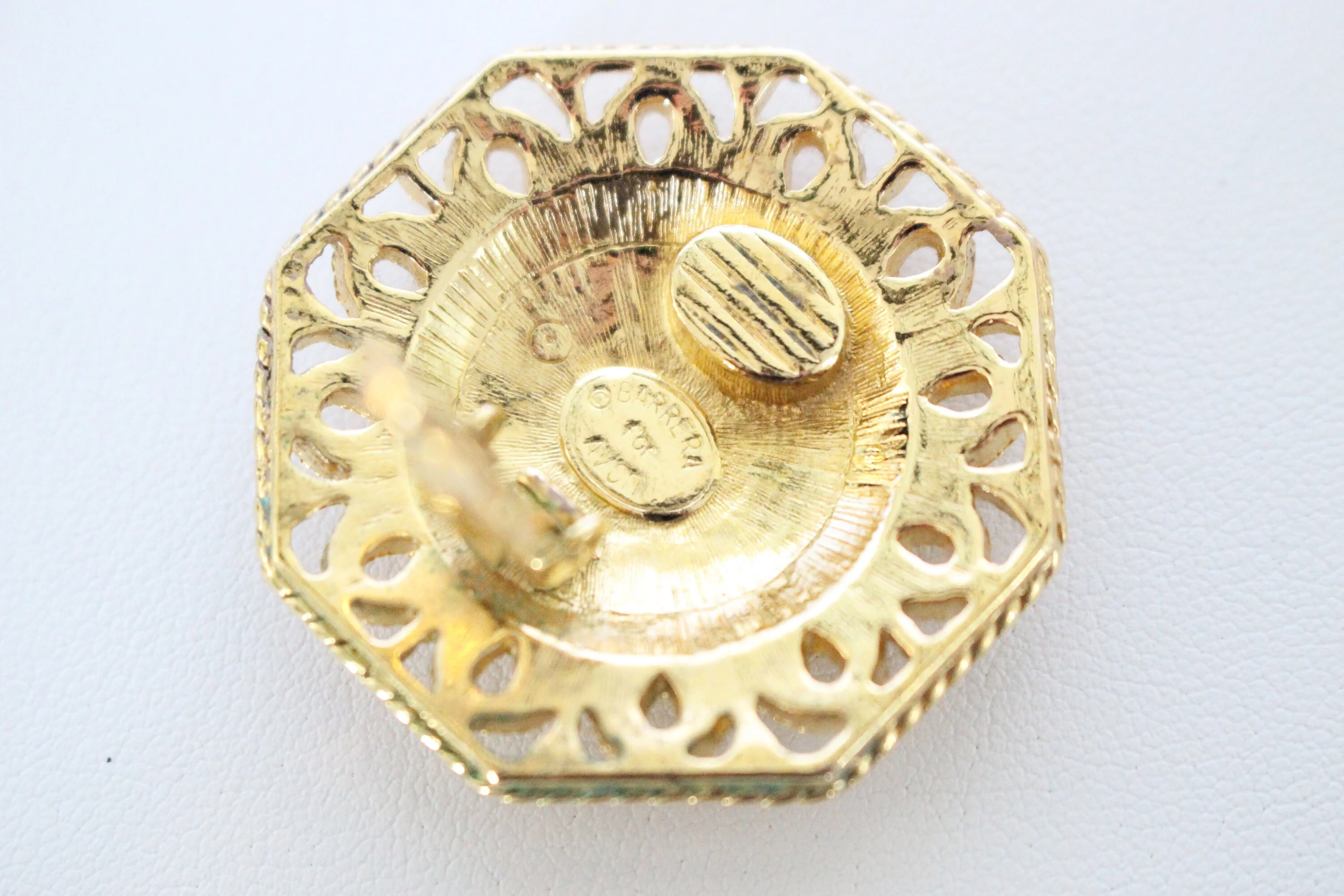 Barrera for Avon Leaf Filigree Clip Earrings by Avon - Image 4