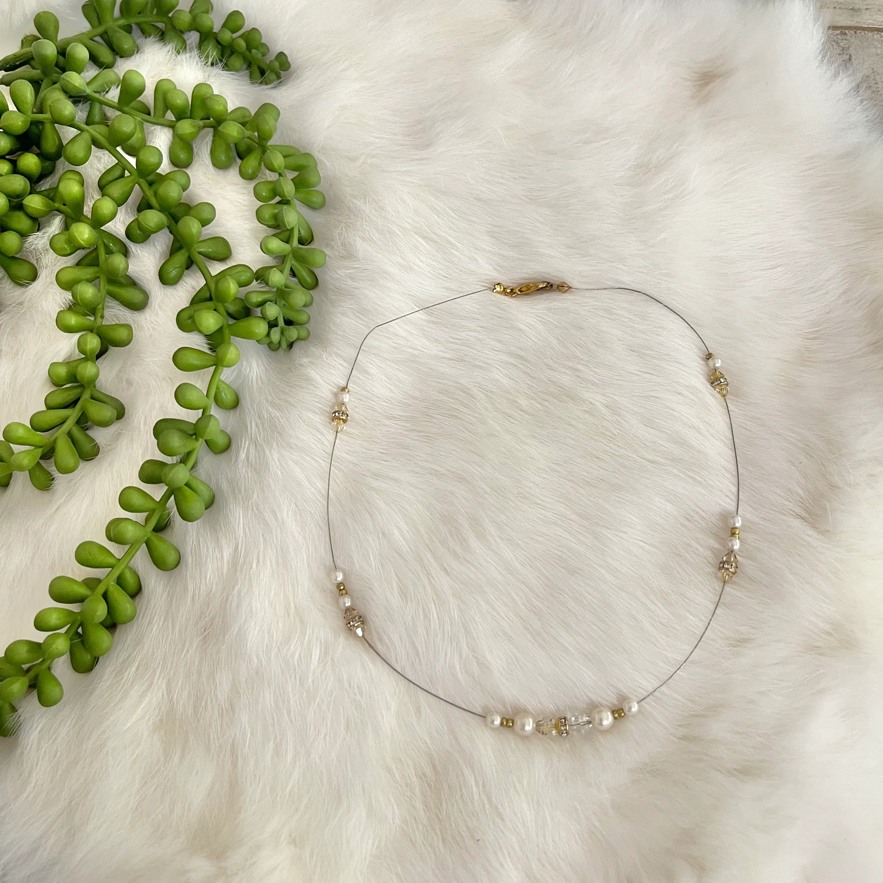 Beaded Faux Pearl Wire Necklace - Image 3