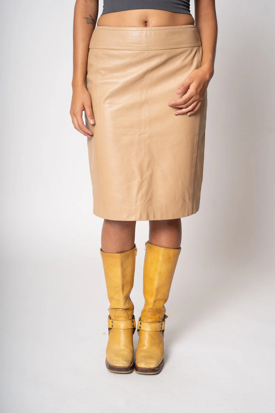 Beige Leather Pencil Skirt by Michael Kors - Image 4