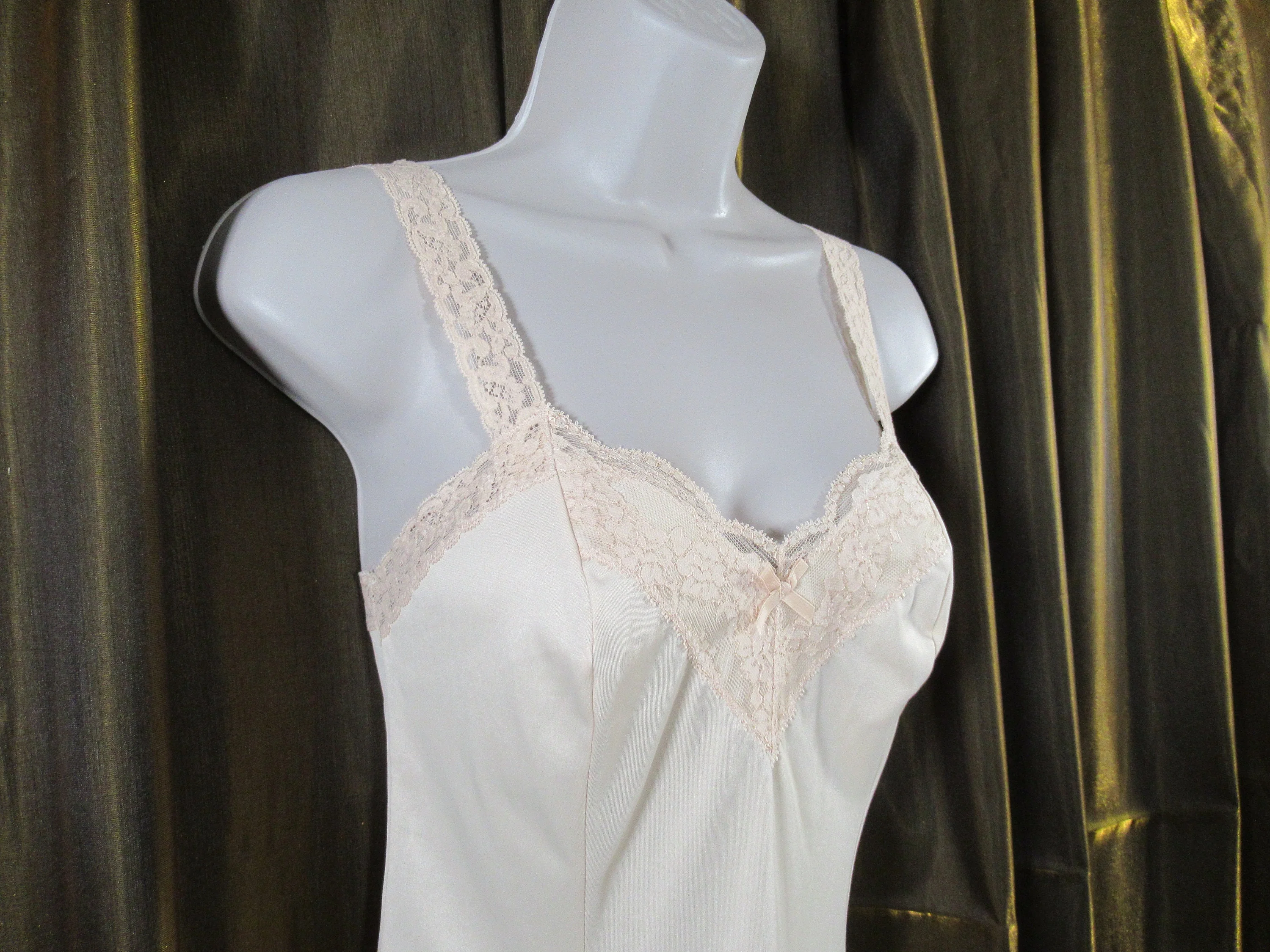 Beige Olga Small Camisole Nylon with Floral Lace Low Cut V-Neckline Lace Stretchy Straps Very Pretty Cami Vintage by Olga - Image 8