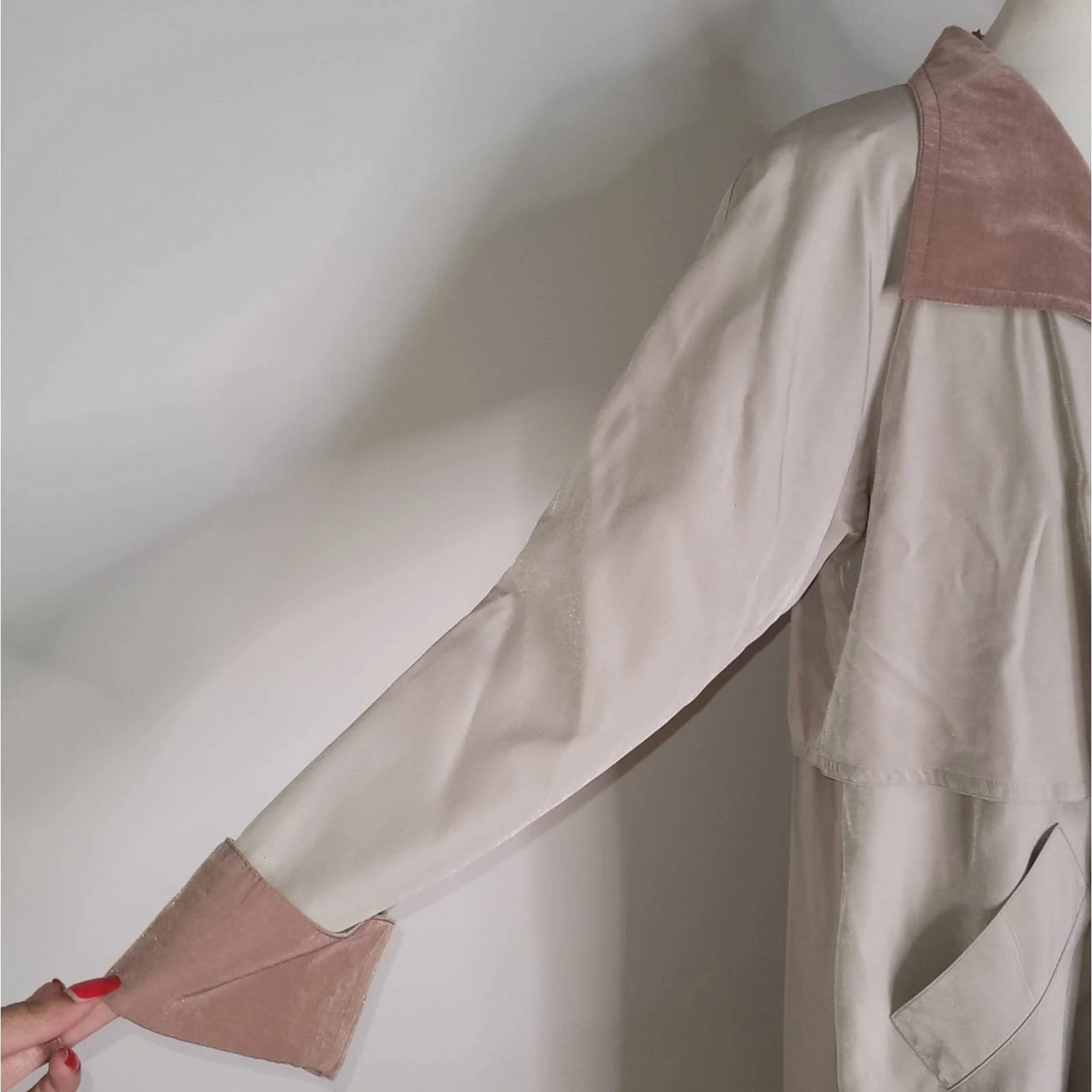 Beige/tan and Brown Vintage Long-Sleeved Belted Trench Coat - Image 5