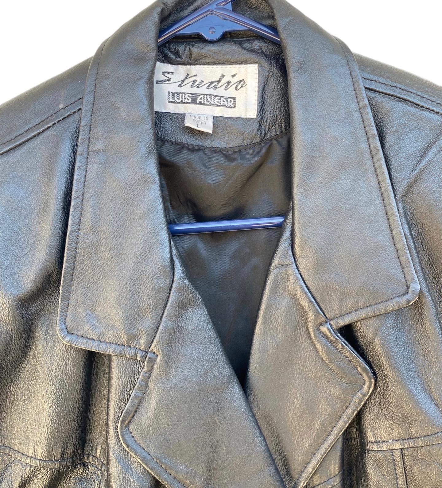 Black Leather Cropped Jacket With All Details By Luis Alvear - Image 3