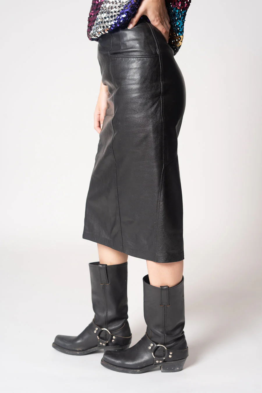 Black Leather Pencil Skirt by Vera Pelle - Image 7