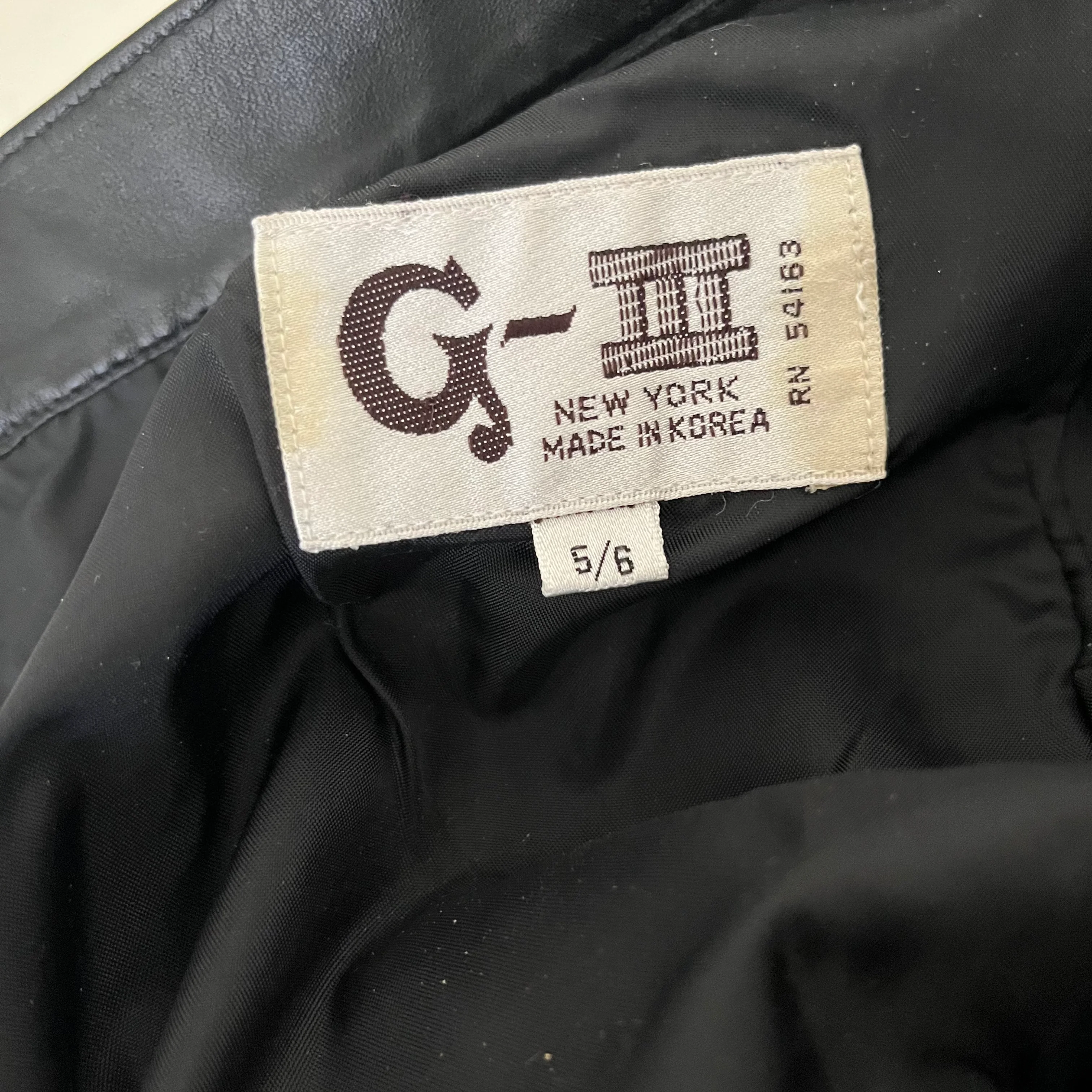 Black Leather Pencil Skirt Midi Buttoned Back Slit By G-Iii New York - Image 5