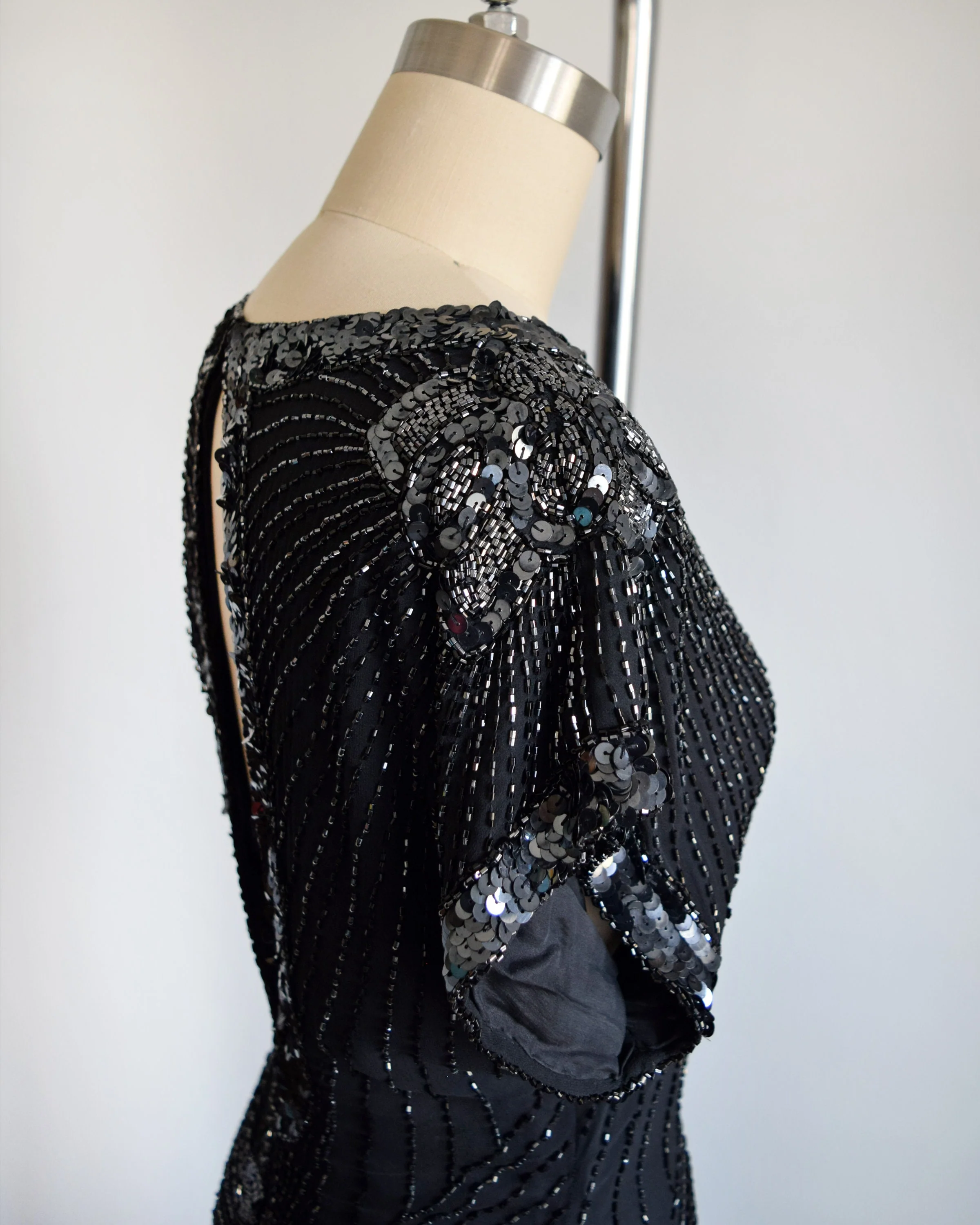 Black Sequin and Silk Dress Vintage 80s Dress 80s Long Beaded Gown with Keyhole Back, Small by Oleg Cassini - Image 6