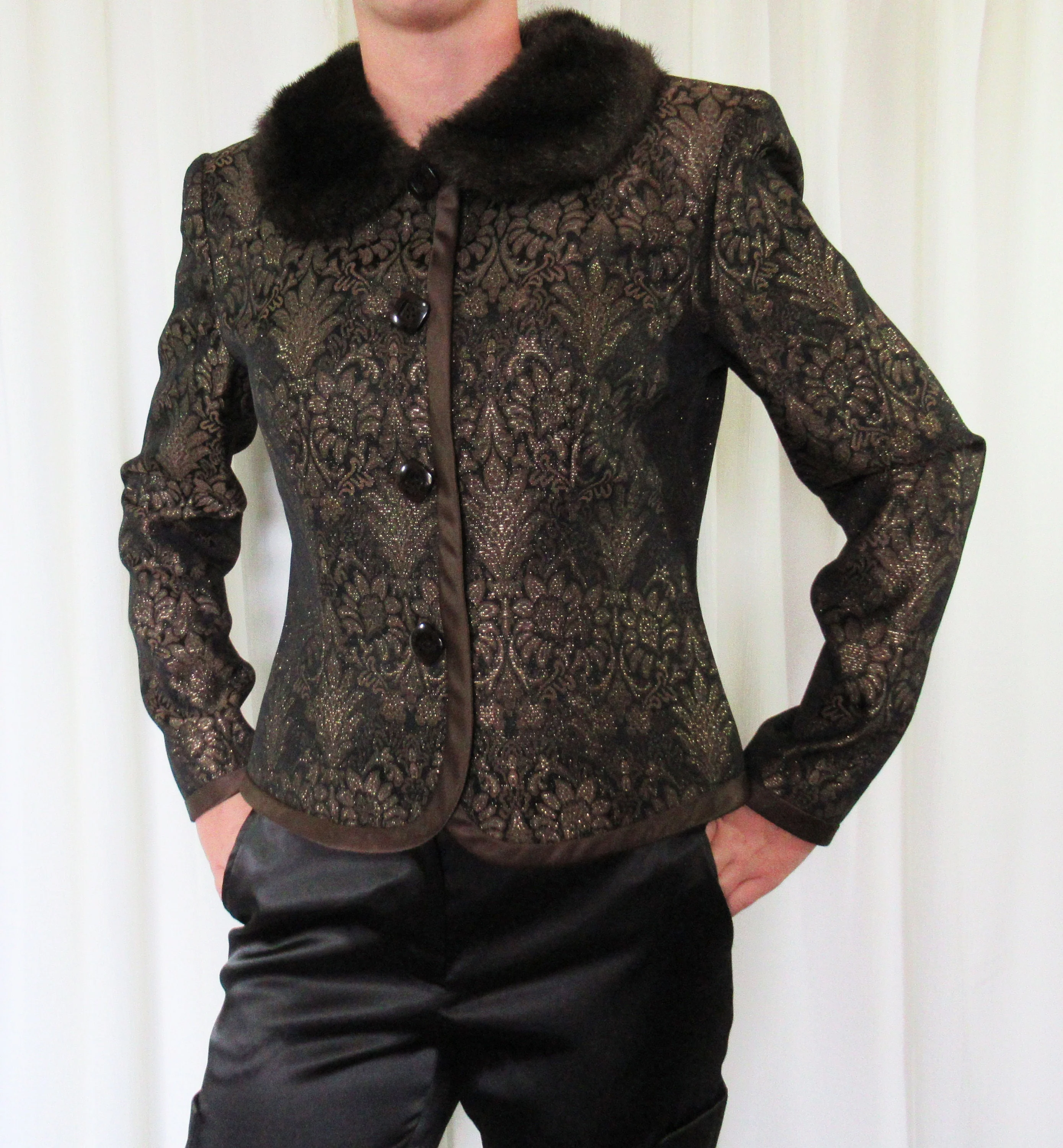 Blazer Enrico Baldini Metallic Print W Faux Fur Collar Long Sleeves 6 Front Buttons Metallic Floral Design by Enrico Baldini - Image 5