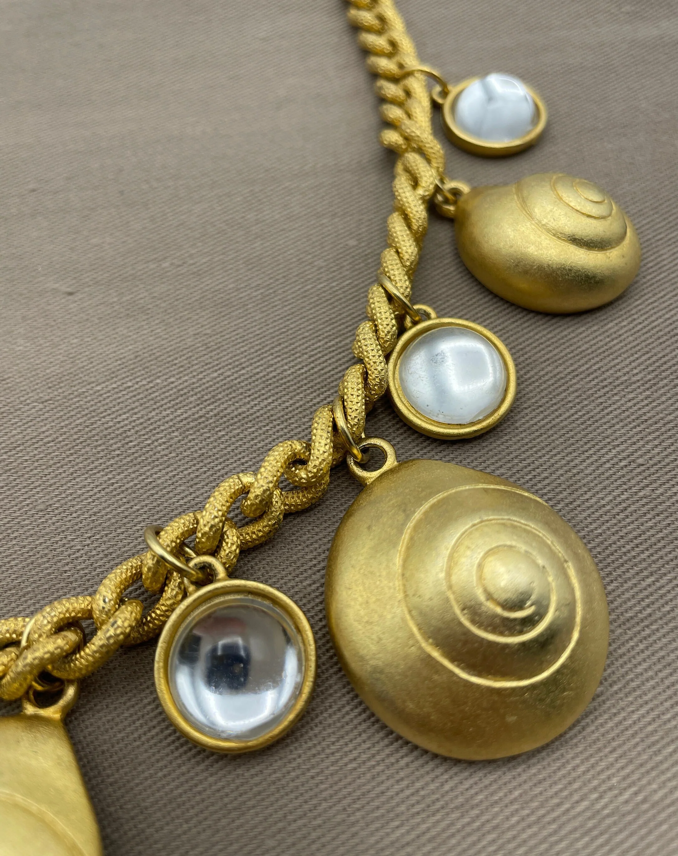 Bold Etruscan Shell Charm Gold Statement Choker Clear Cabochon Statement Jewelry - Image 7
