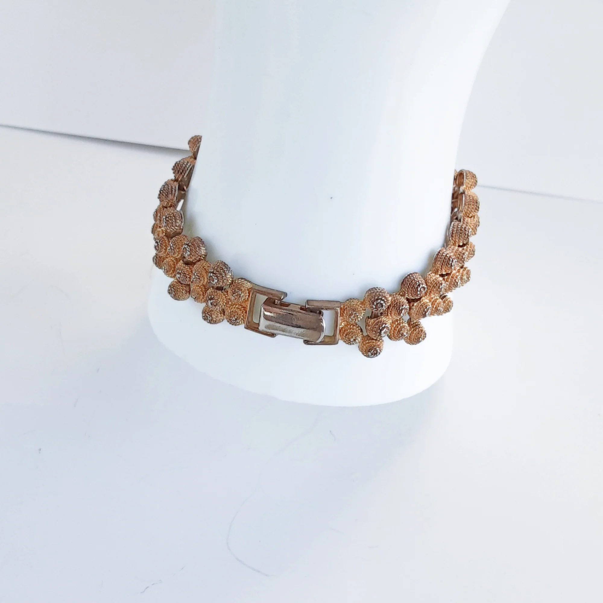 Bracelet Beehive Bumpy Links Goldtone - Image 3