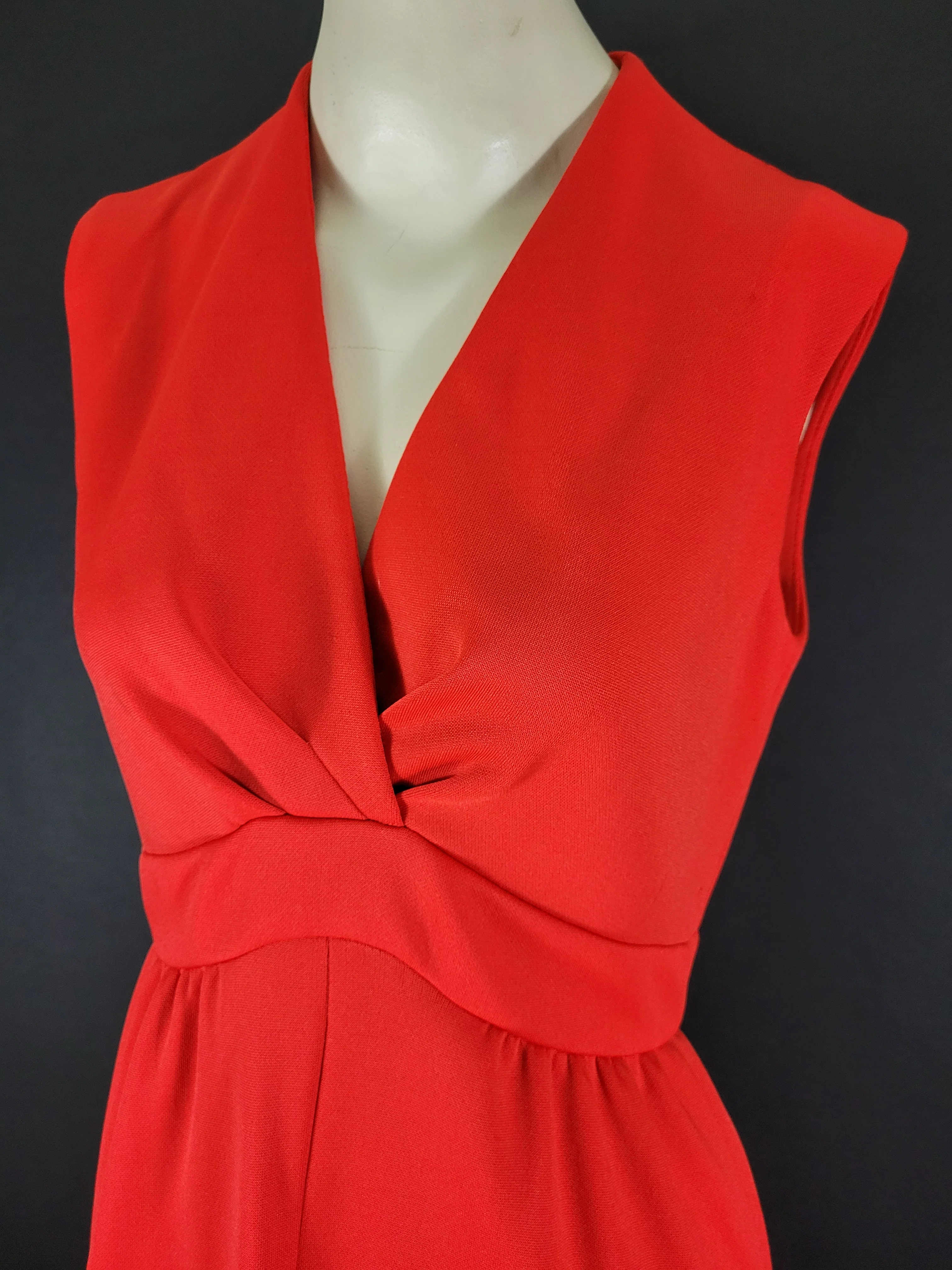 Bright Red Sleeveless Empire Waist Maxi Dress By Leslie Fay Knits - Image 4