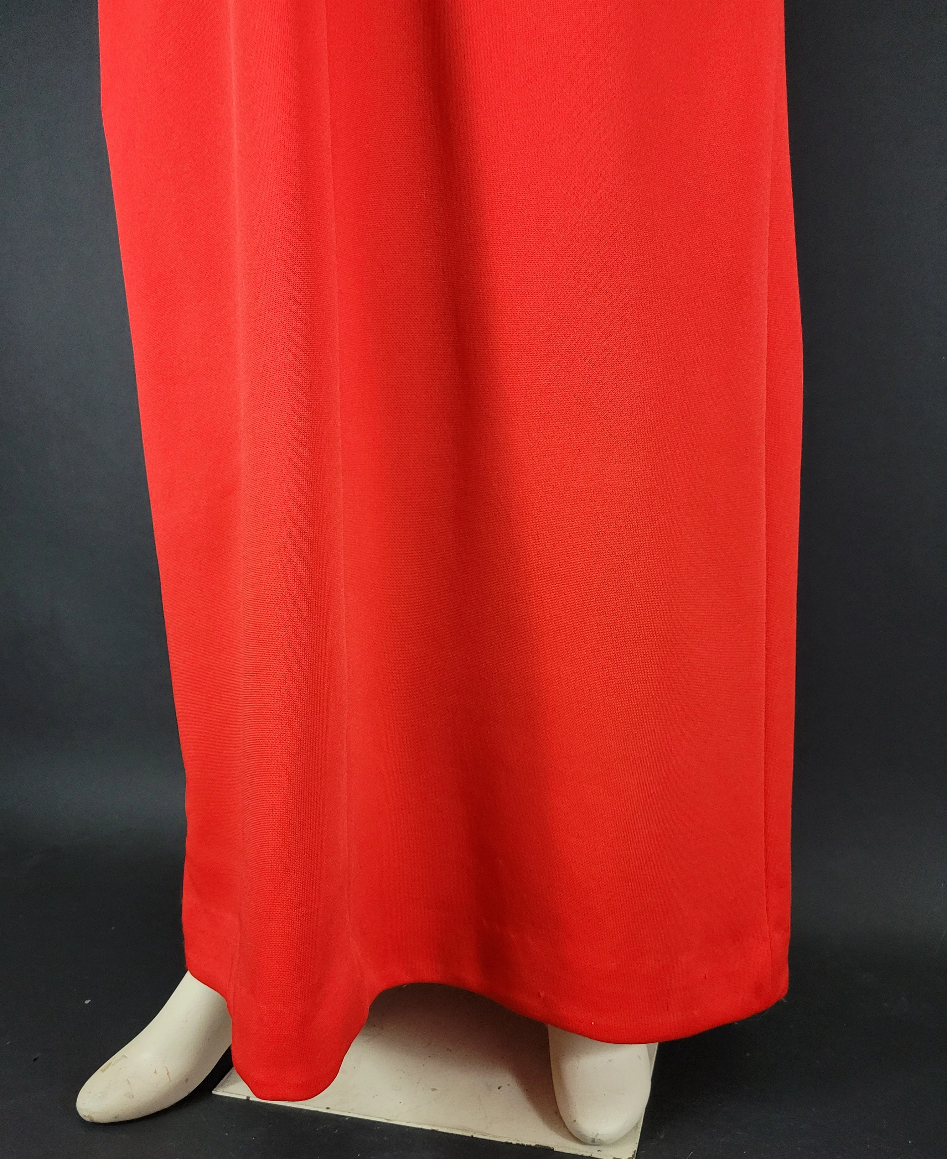 Bright Red Sleeveless Empire Waist Maxi Dress By Leslie Fay Knits - Image 7