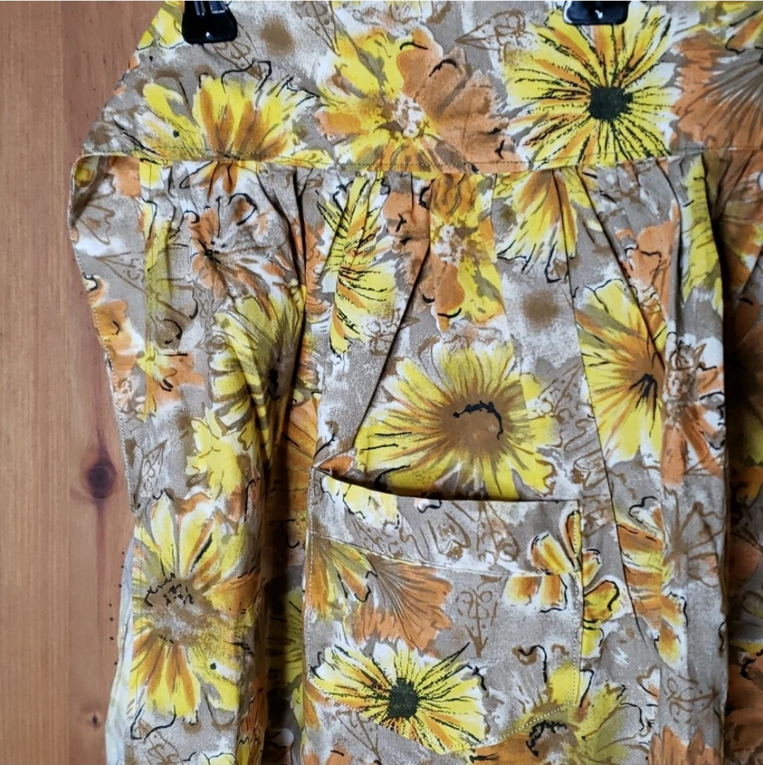 Brn/yel/org Floral Print Hostess Half Apron - Image 5