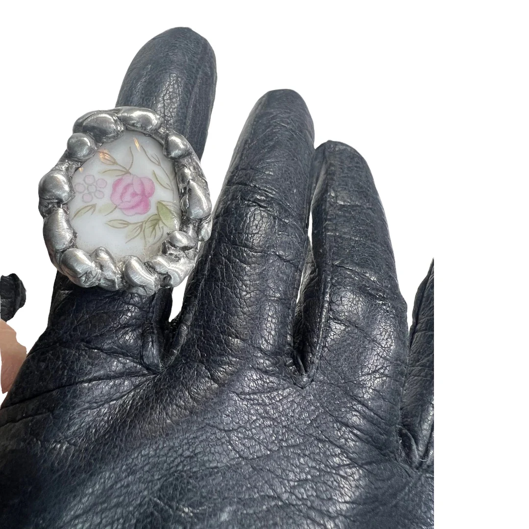 Broken China Ring Handcrafted with Soft Solder Silver and Antique Pink Roses 7 - Image 6