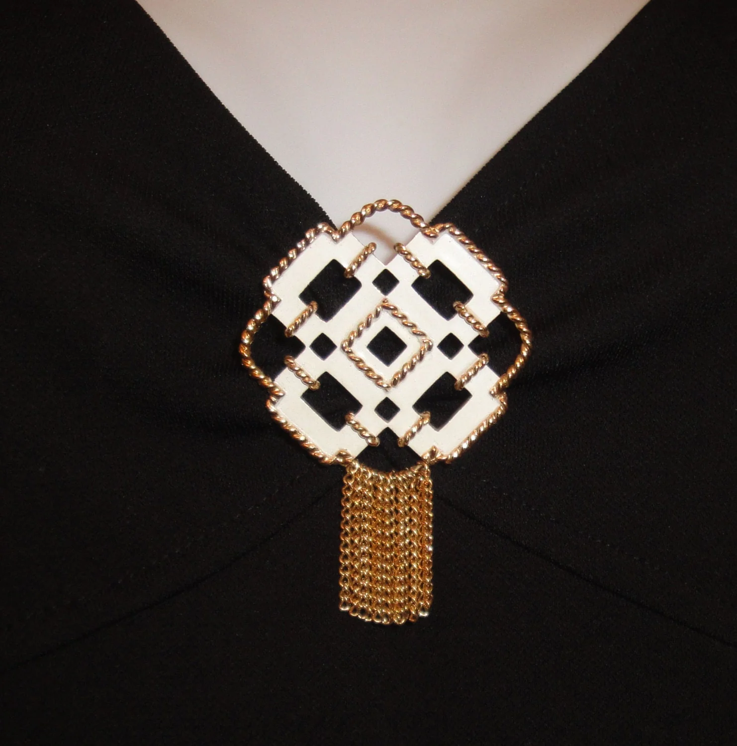 Brooch Creamy White Enamel with Rope Like Gold Tone Trim and Tassels 70s 1 and 3/4 by 1 and 3/4 Inches Plus 1 Inch Center Tassels by Avon - Image 4