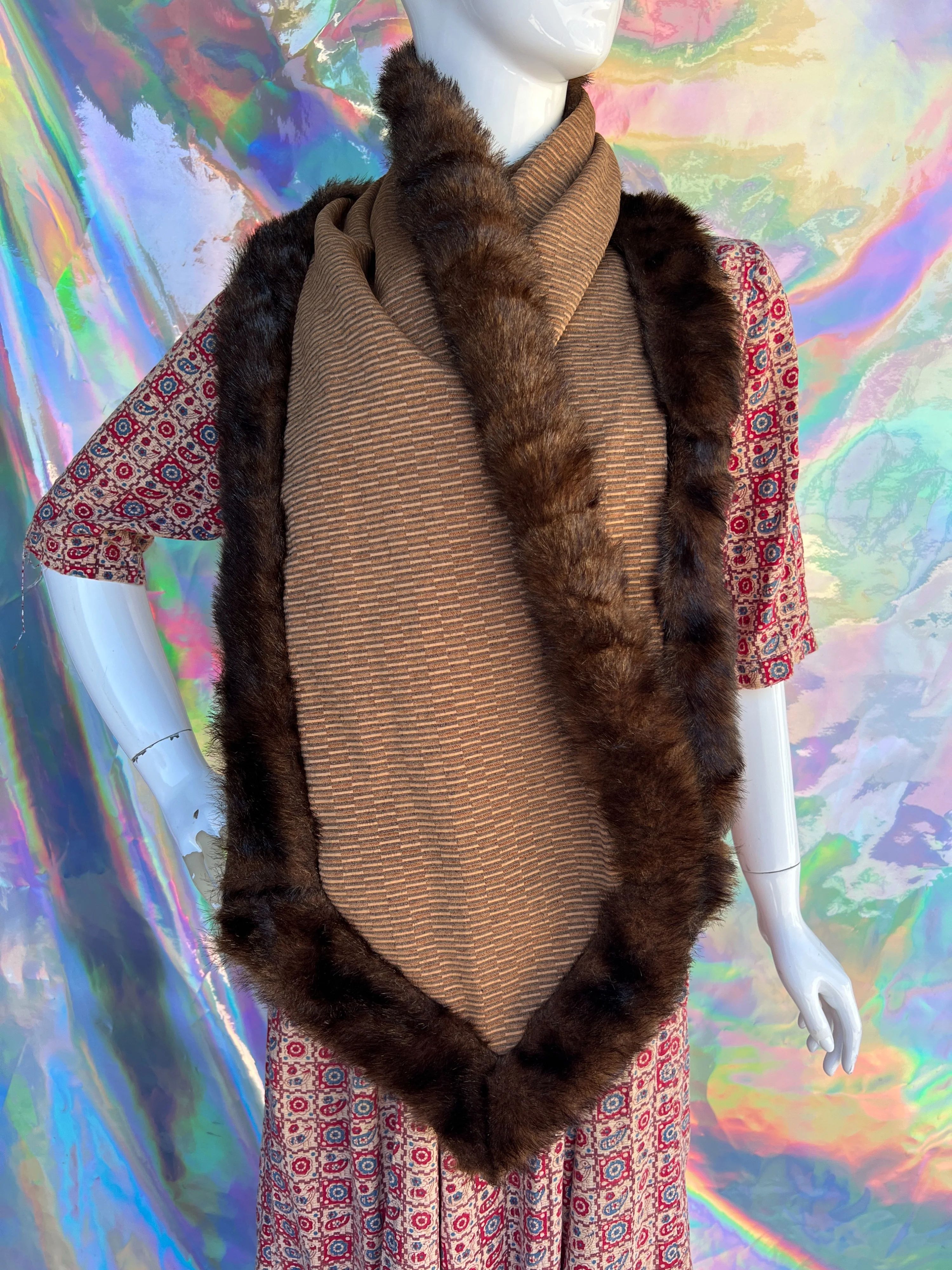 Brown Faux Fur Trimmed Scarf - Image 8