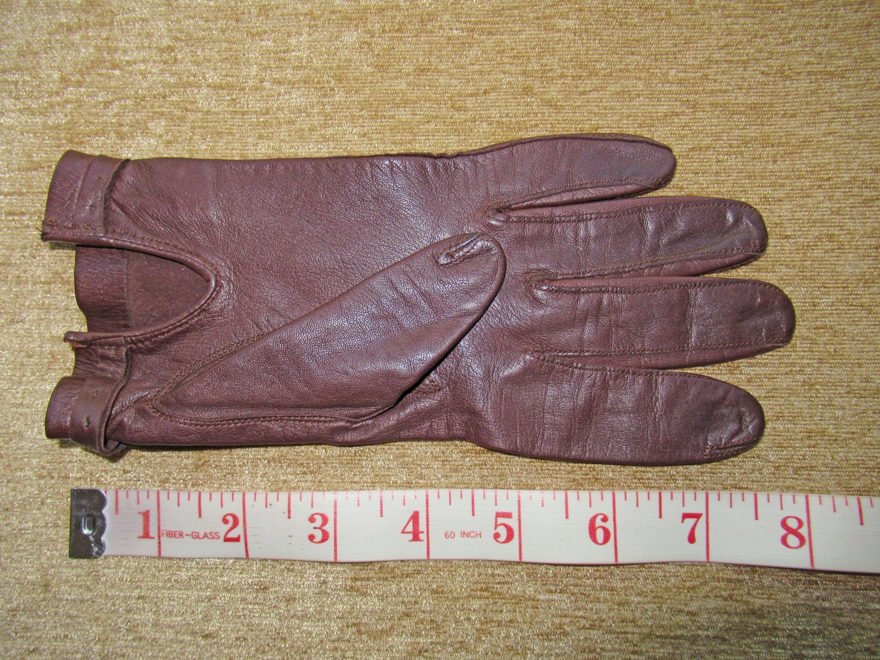 Brown Leather Gloves Dona Moania Cannion Wrist Length 8 Es Long Unlined Well Made Metal Trim At Wrist Super Soft Leather Vintage by Dona Moania - Image 4