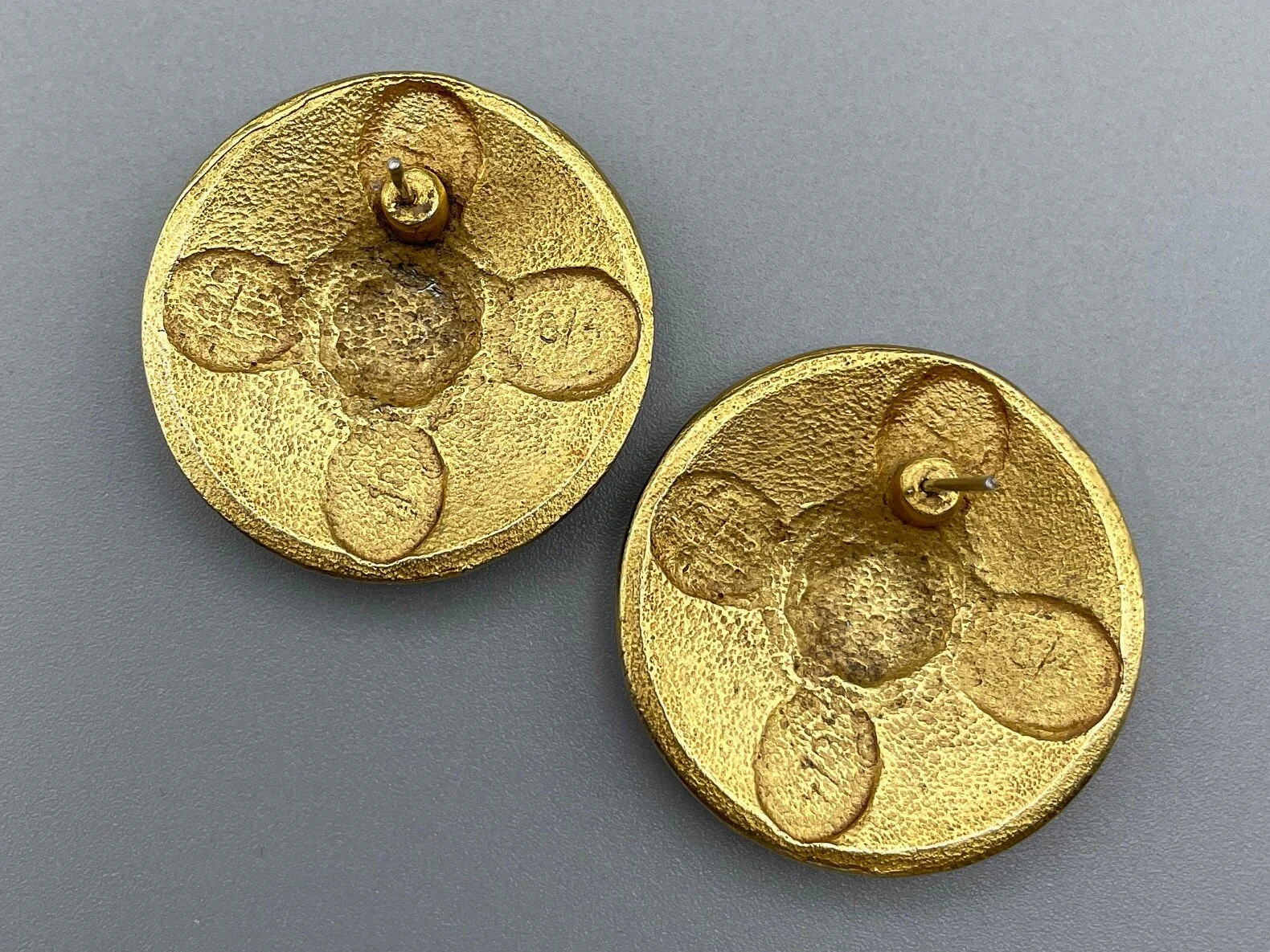 Byzantine Etruscan Statement Earrings Lucite Cabochons Medallion Vintage Earrings for Pierced Ears - Image 4