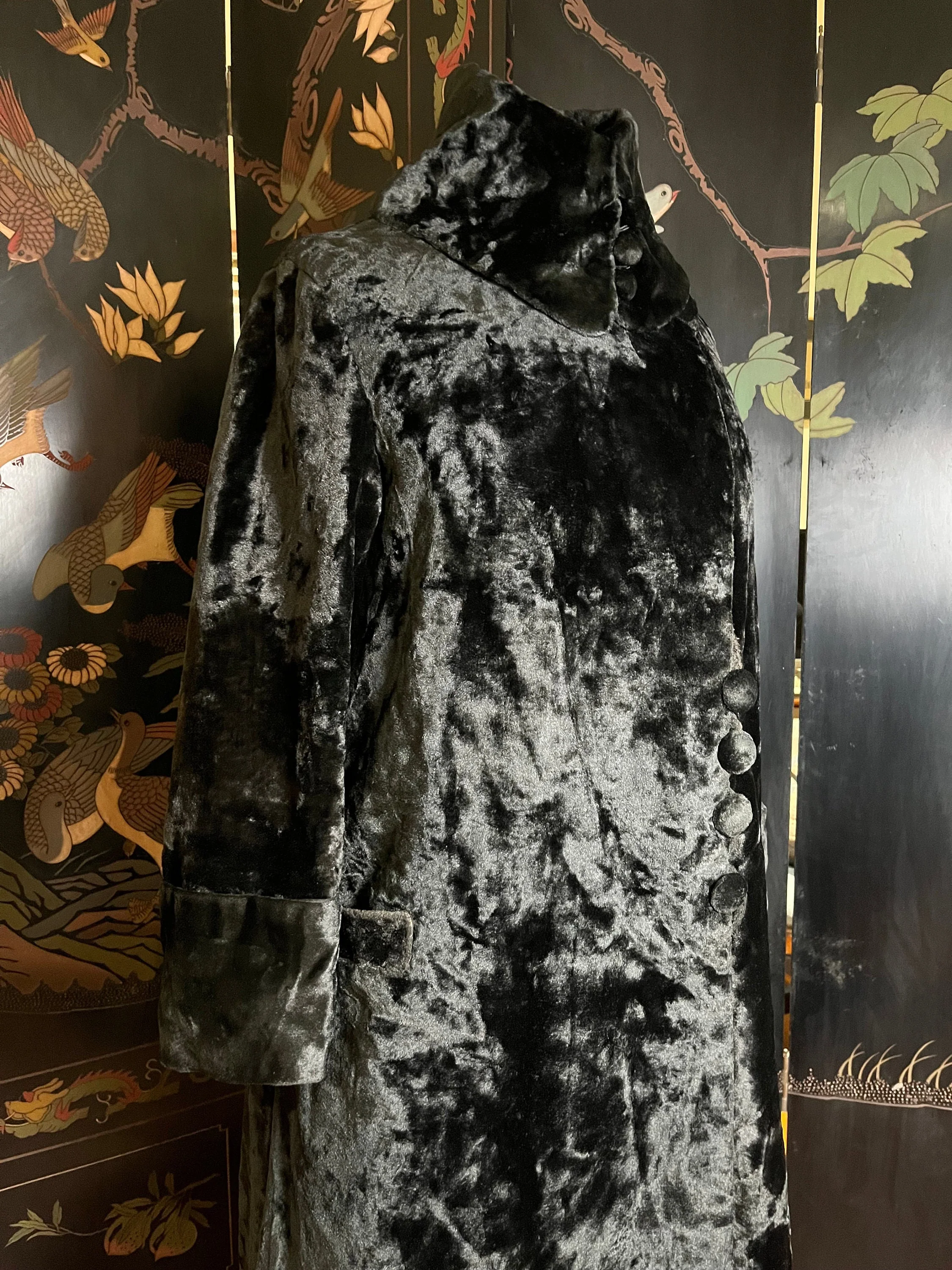C. 10s-20s Faux Seal Plush Coat Antique Clothing Edwardian Jacket Historical Fashion - Image 5