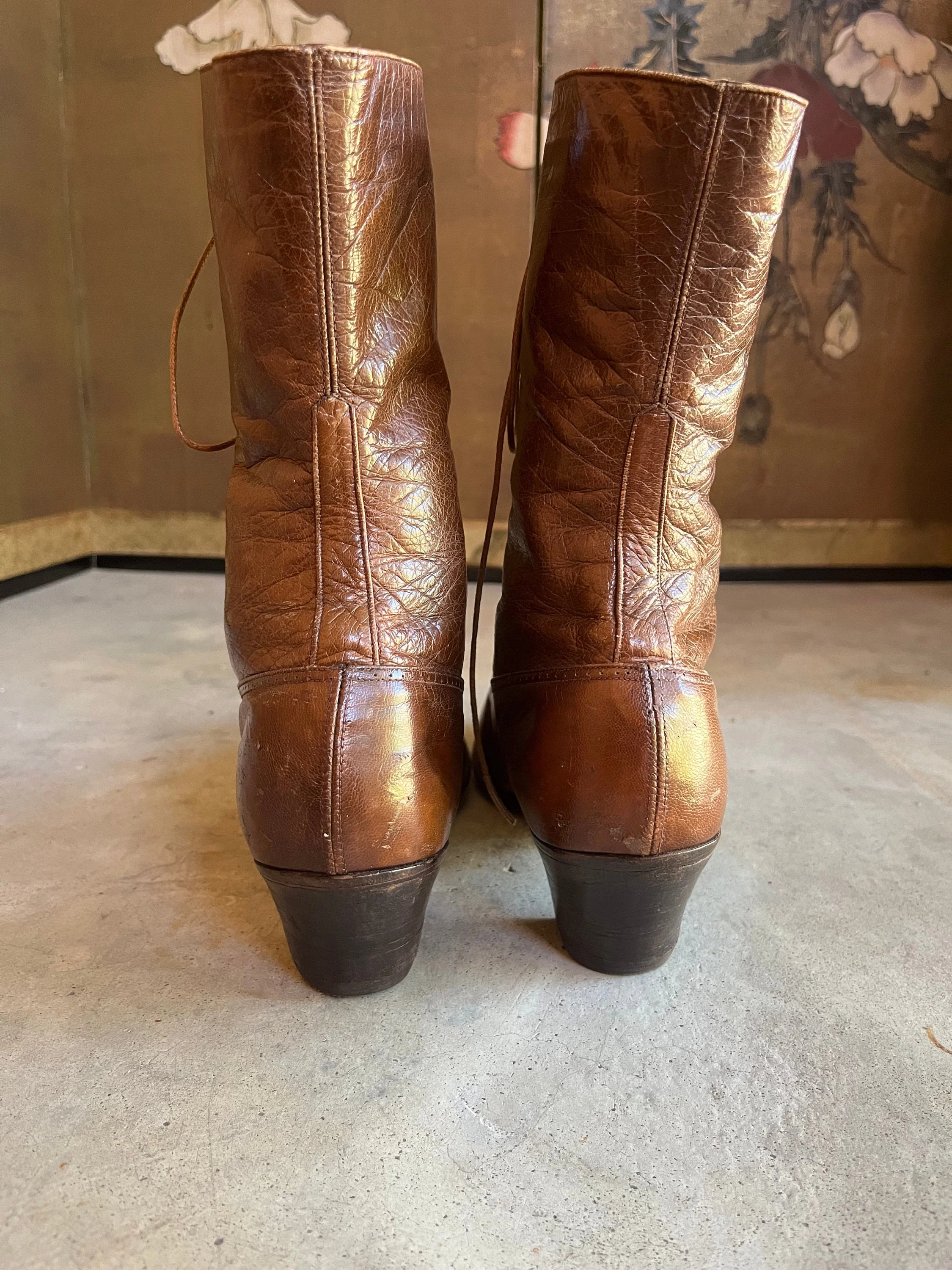 C. 10s Brown Boots Approx Sz 8. 5-9 Antique Clothing Victorian Shoes Edwardian Historical Fashion - Image 8