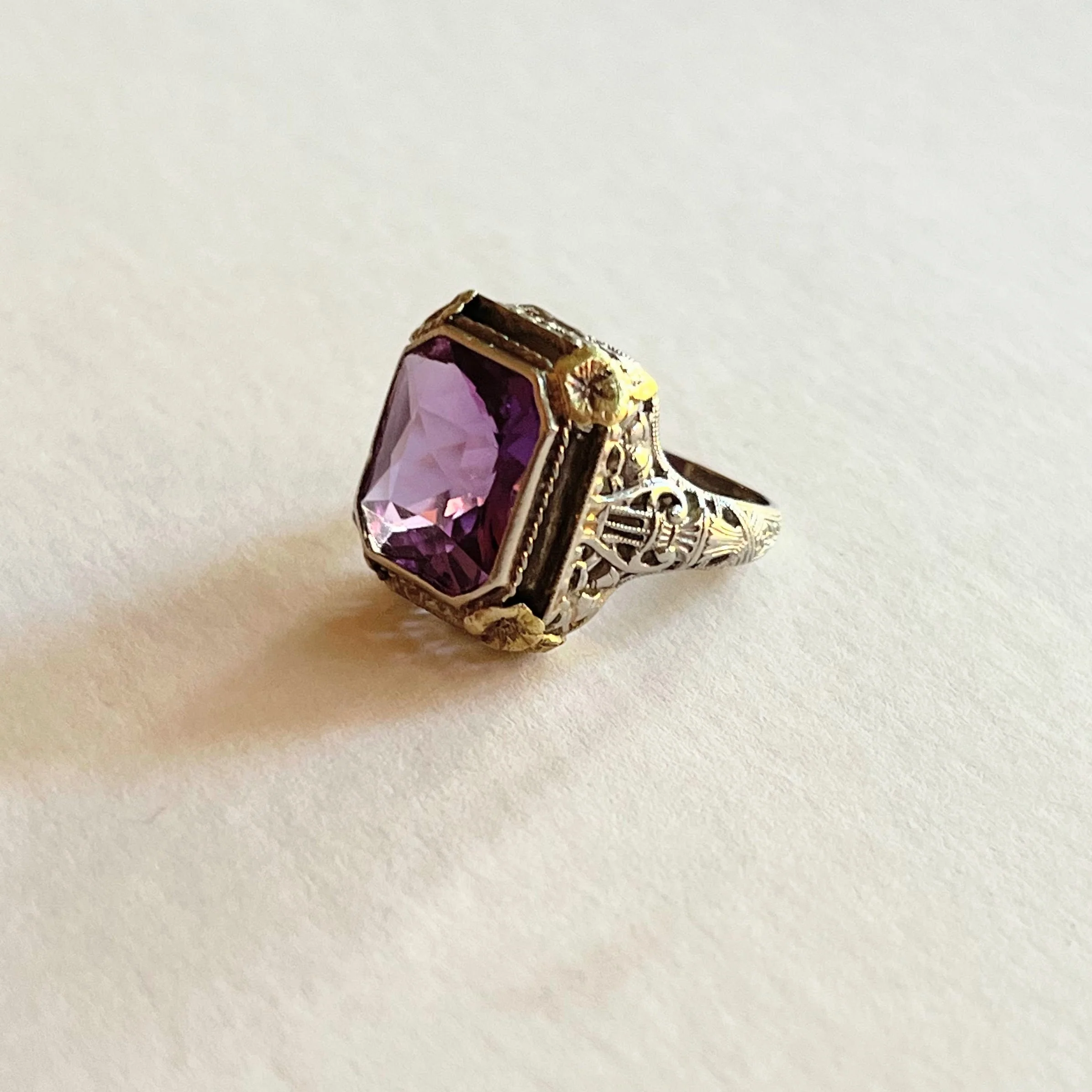 C. 20s-30s 14k White Yellow Gold Amethyst Ring Antique Vintage Art Deco Jewelry - Image 4
