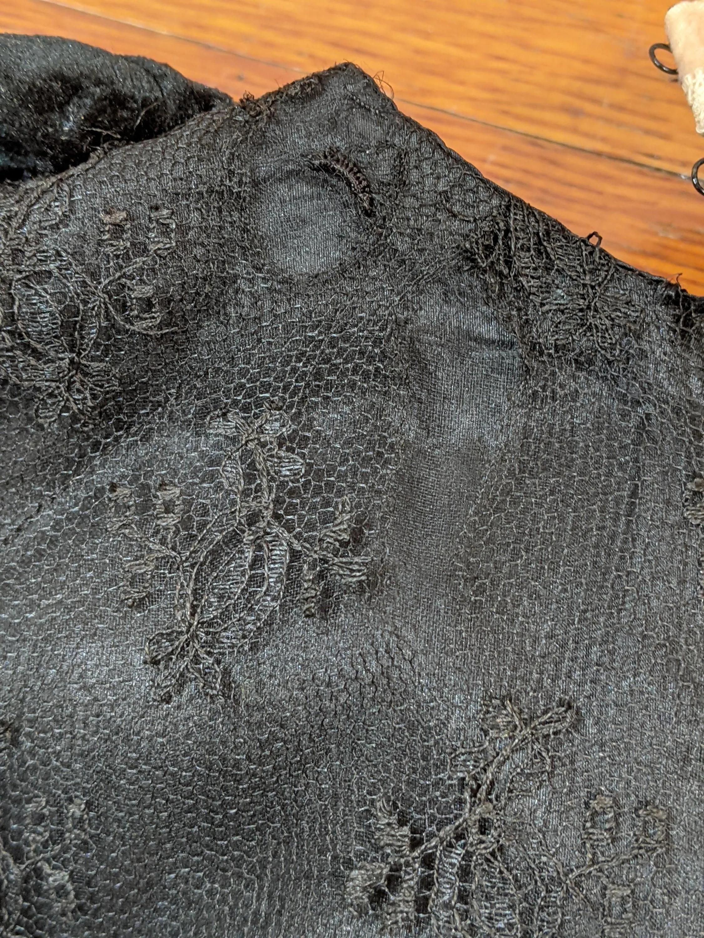 C. Edwardian Black Pink Silk Bodice Antique Clothing Edwardian Shirtwaist Blouse Historical Fashion - Image 9