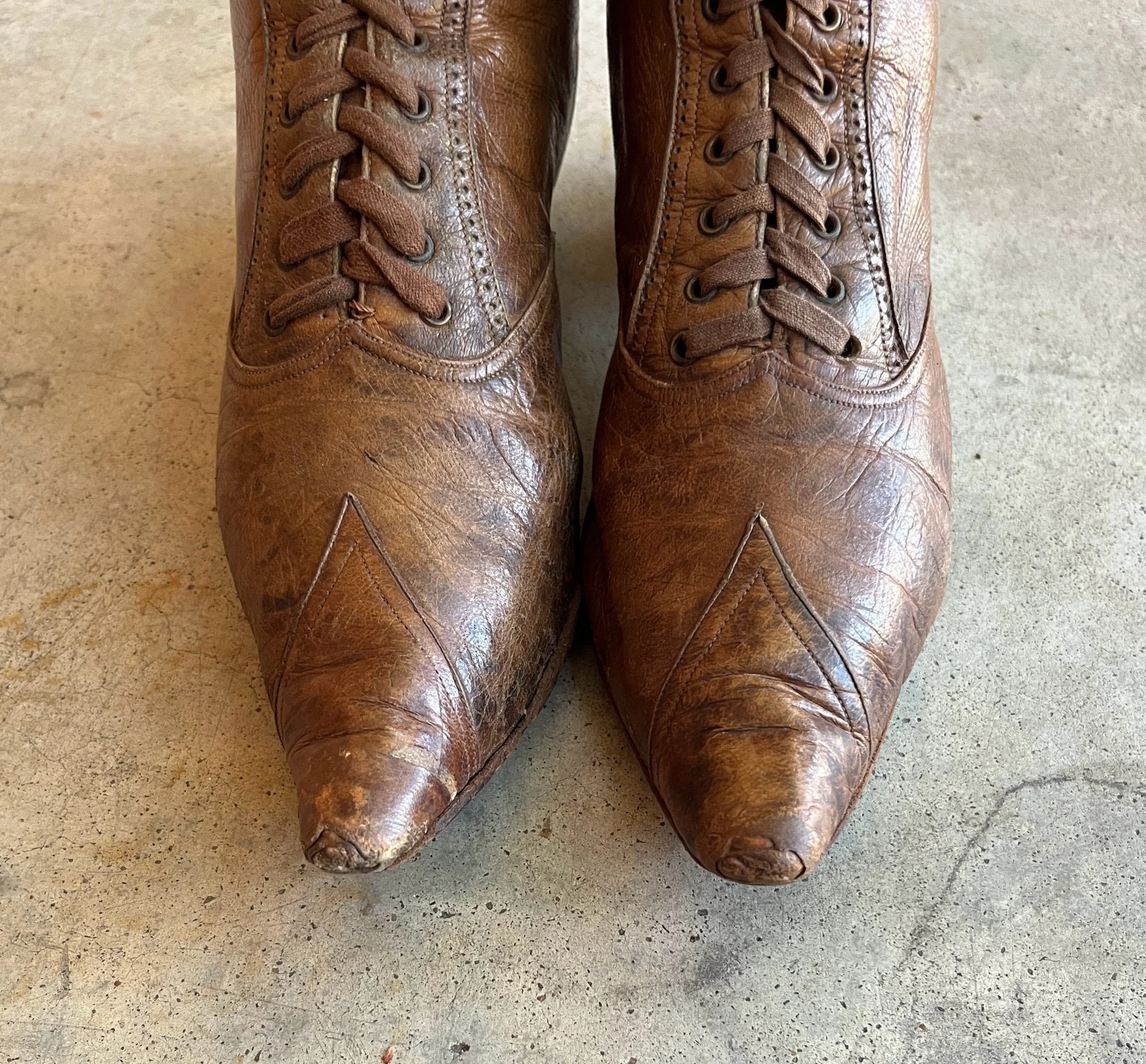C. Victorian Boots with Provenance Approx Sz 5 Antique Victorian Shoes Historical Fashion Clothing - Image 8
