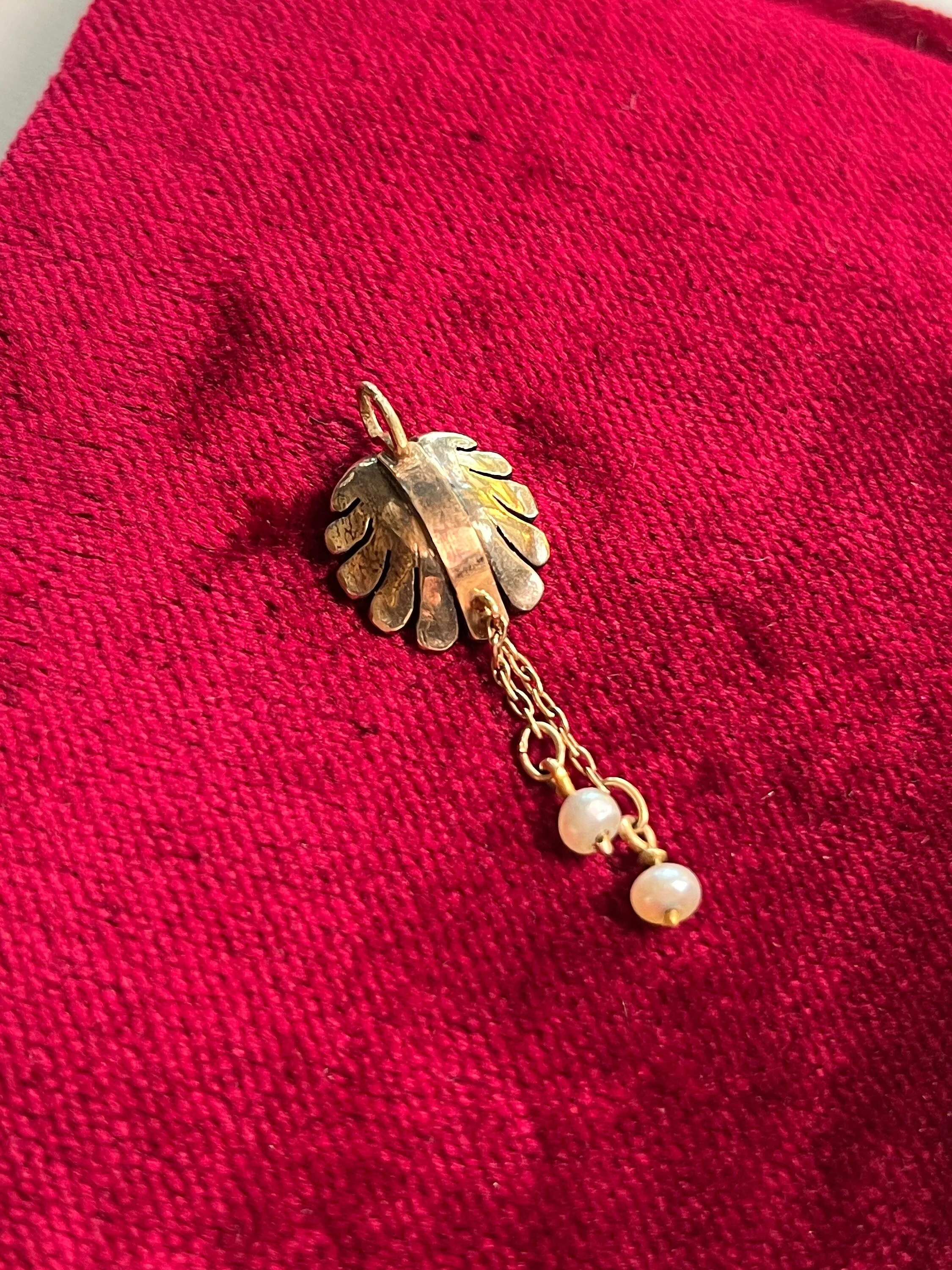 C. Victorian-Edwardian 18k Gold Diamond Shell Pendant Antique Victorian Edwardian Jewelry - Image 5