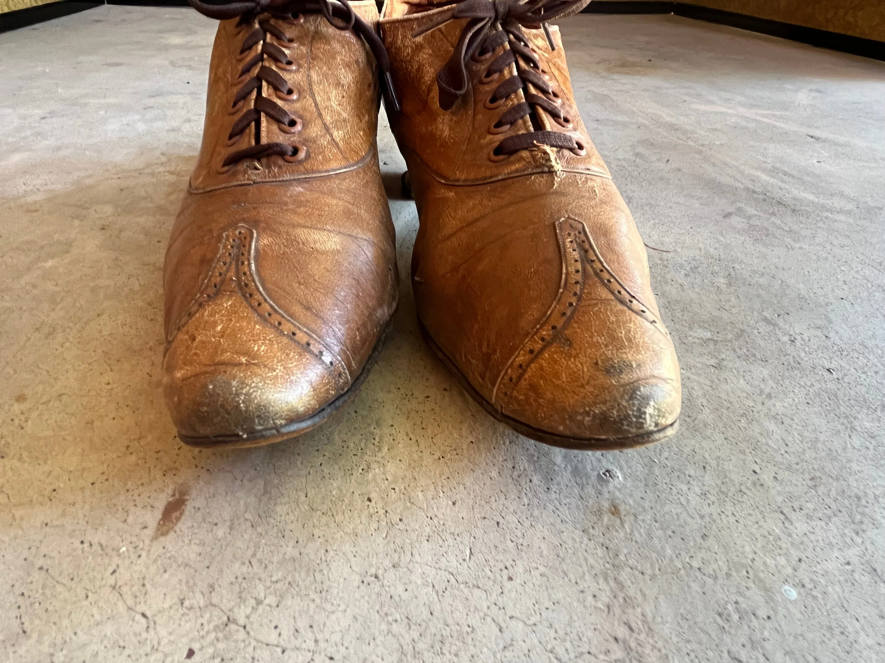 C. Victorian-Edwardian Brown Oxfords Approx Sz 7 Antique Victorian Edwardian Shoes Historical Fashion Clothing - Image 10