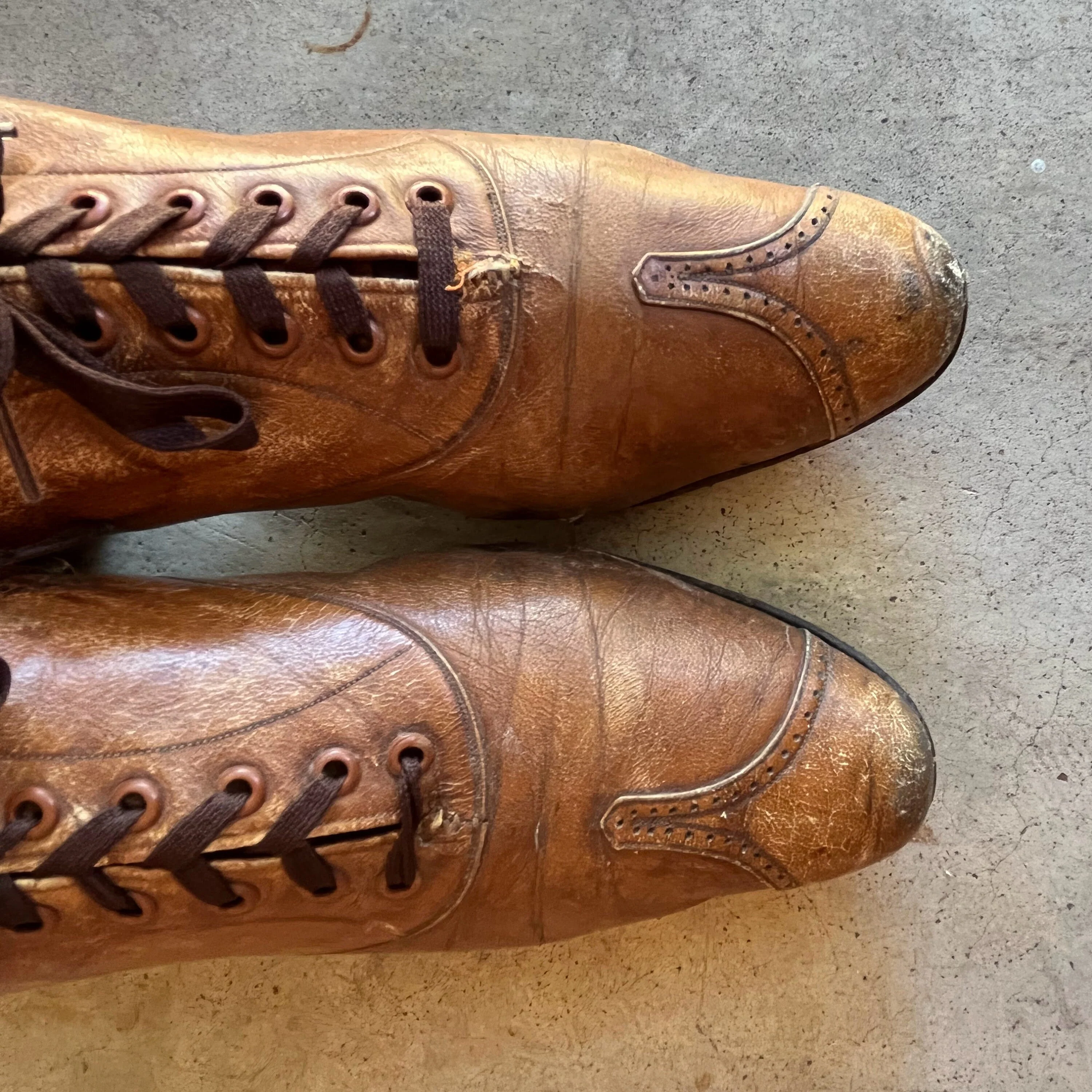 C. Victorian-Edwardian Brown Oxfords Approx Sz 7 Antique Victorian Edwardian Shoes Historical Fashion Clothing - Image 9