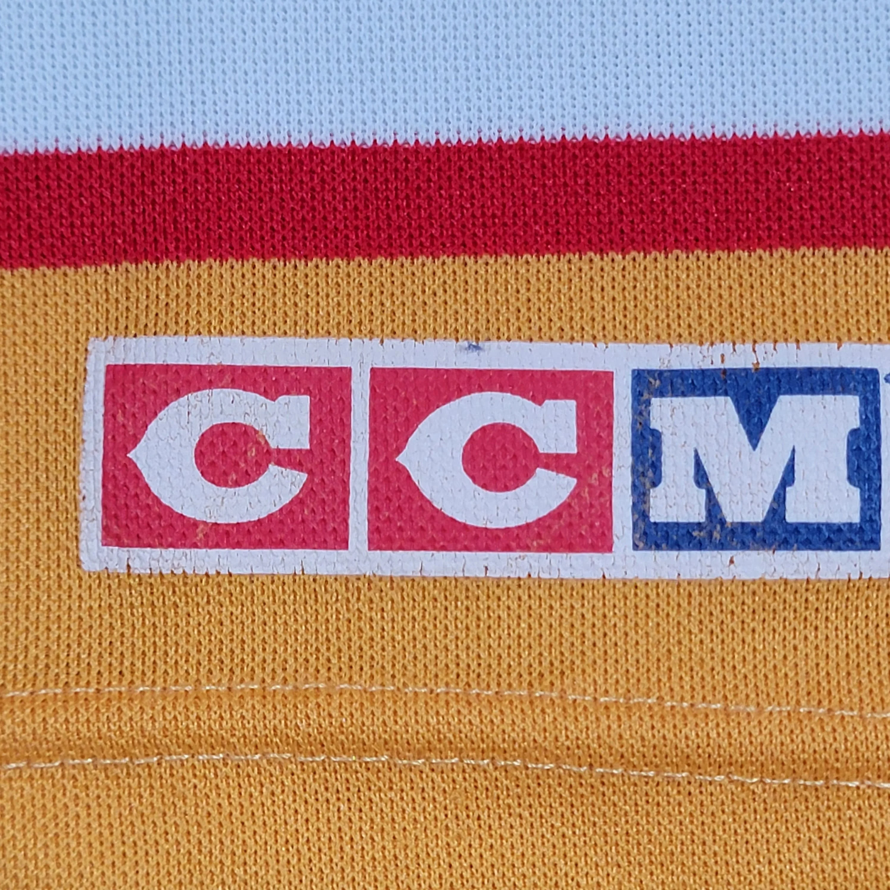 Calgary Flames Vintage 80s Ccm Youth Hockey Jersey - Size Youth Large Fits Men's Xs - Image 4