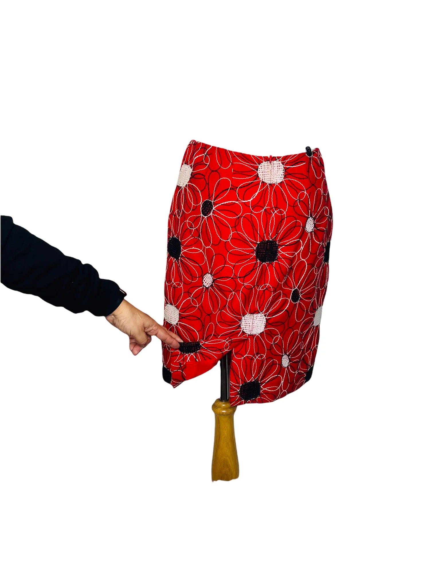 Carlisle Womens 00s Floral Embroidered Pencil Skirt Red Vintage by Carlisle - Image 6