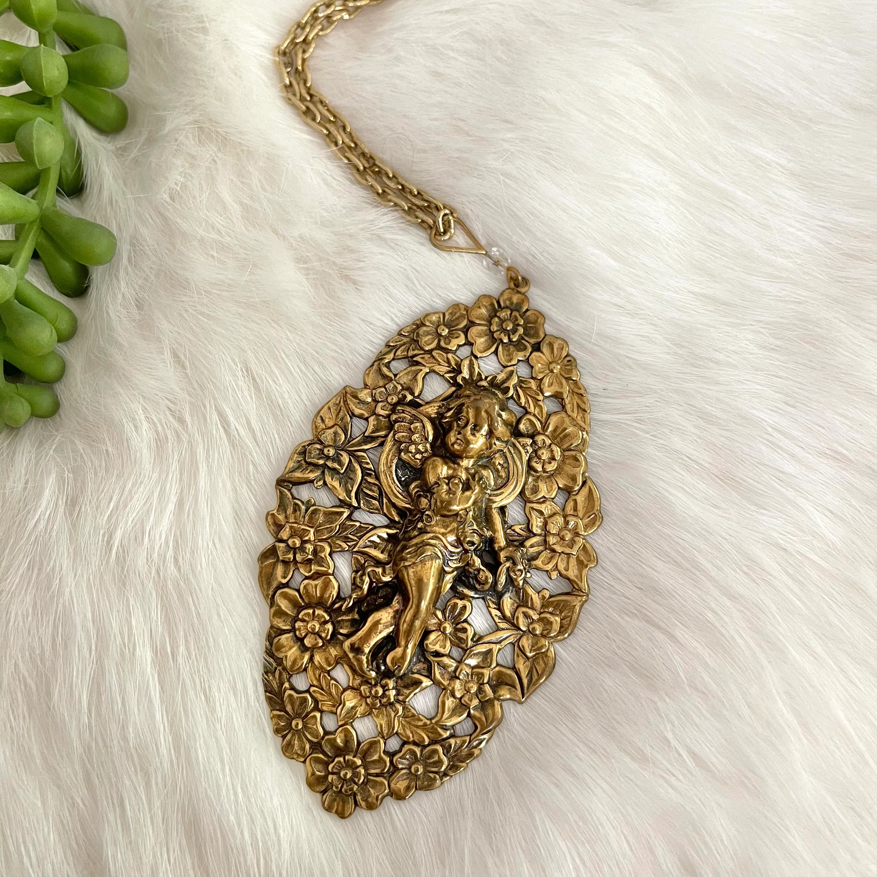 Cherub Angel Floral Pendant Necklace Raised Design - Image 4