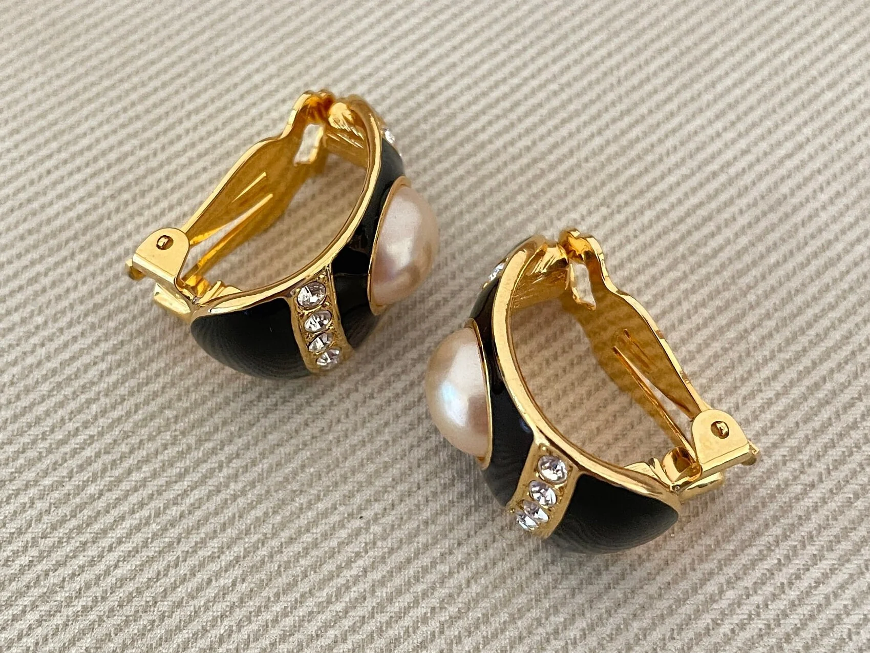 Chic Joan Rivers Signed Pearl Cabochon and Black Enamel Clip-On Half Hoop Statement Earrings by Joan Rivers - Image 3