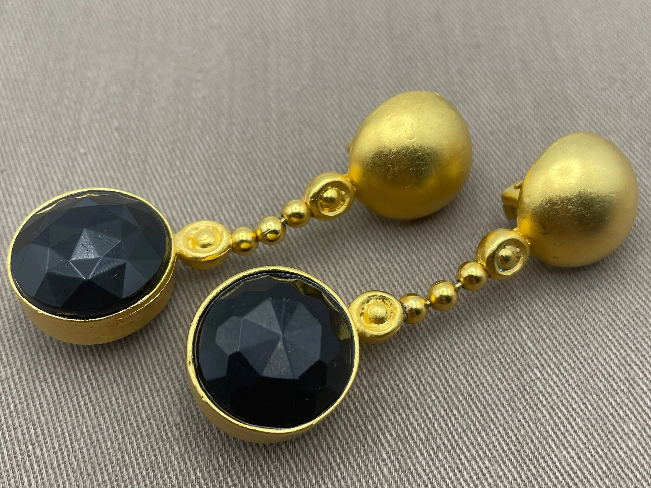 Chic Long Gold Byzantine Clip On Statement Earrings Onyx Crystal Accents - Image 4