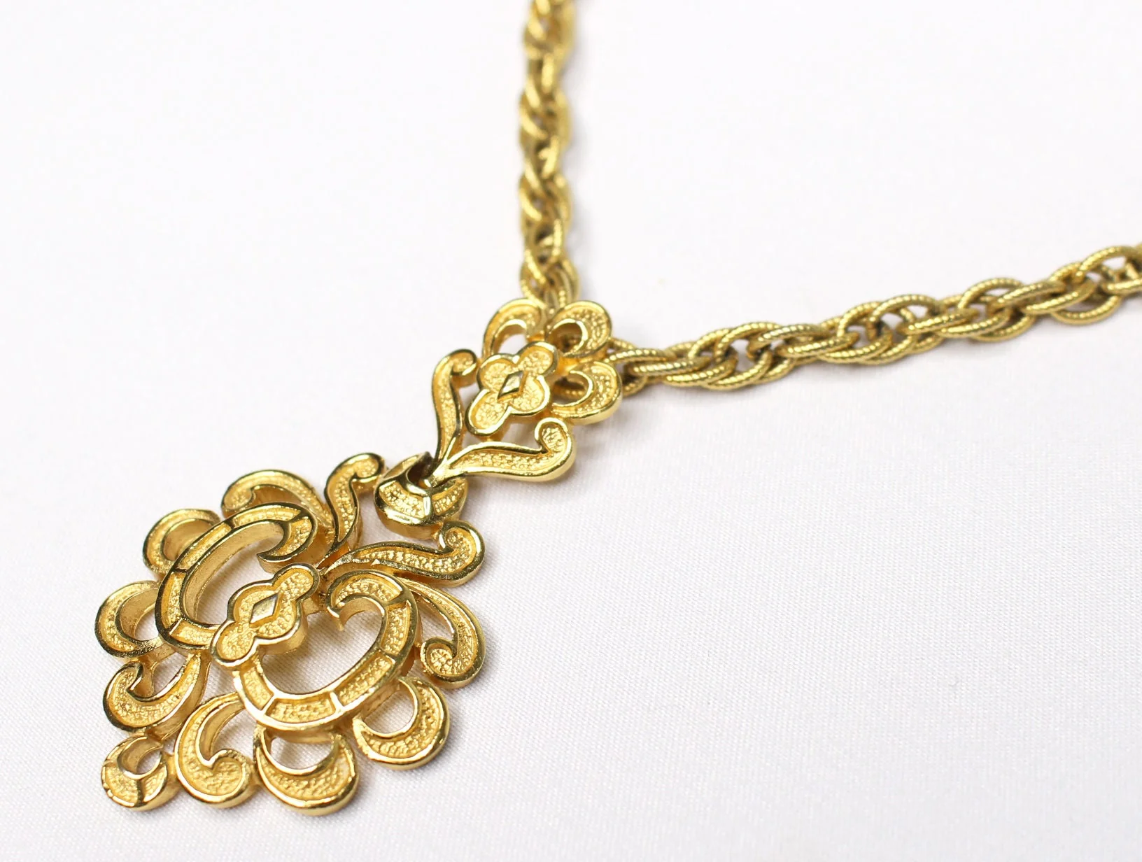 Chic Trifari Scroll Pendant Necklace Openwork Filigree Statement Pendant Choker by Trifari - Image 4