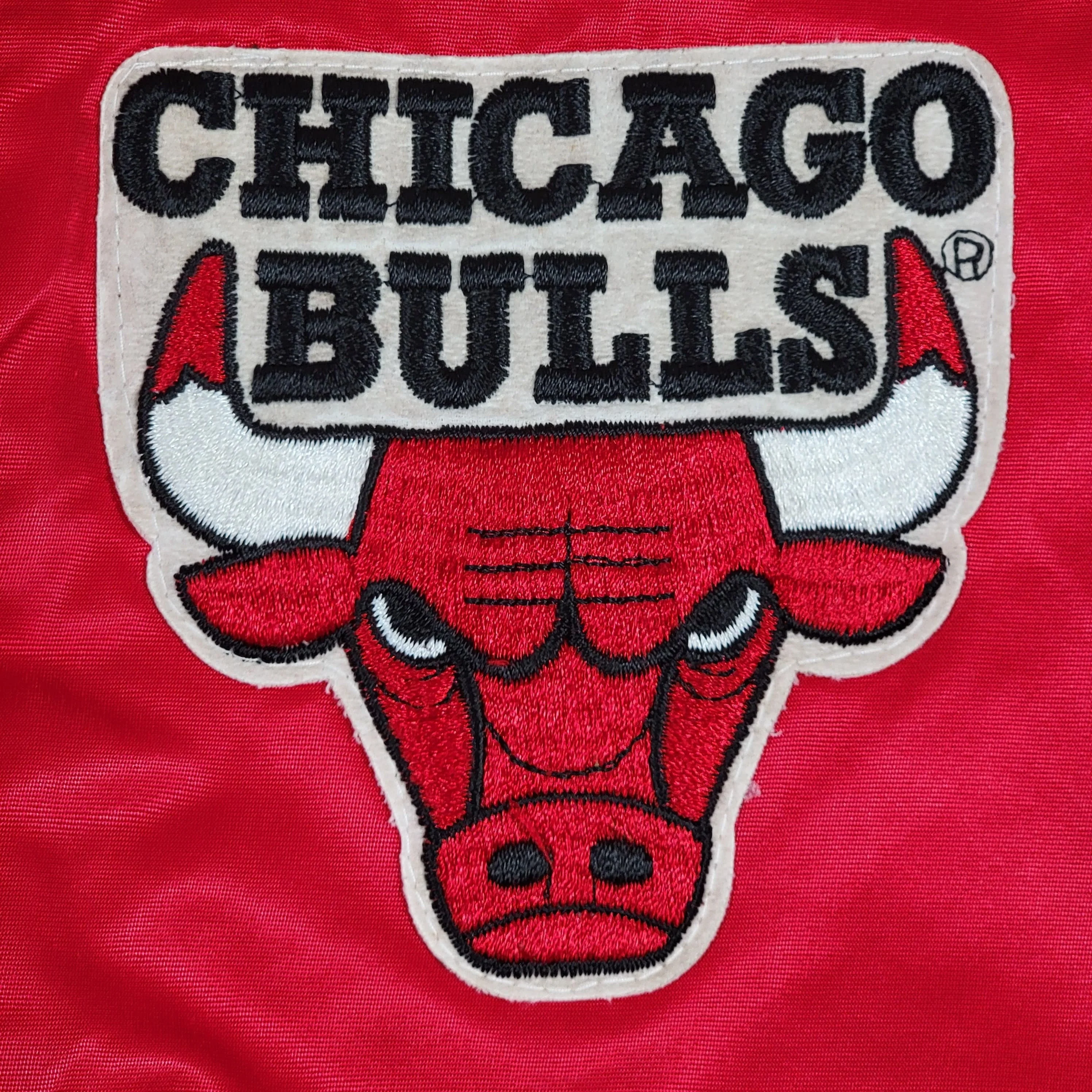Chicago Bulls Vintage 80s Chalk Line Satin Bomber Jacket - Size Men's Small S - Image 4