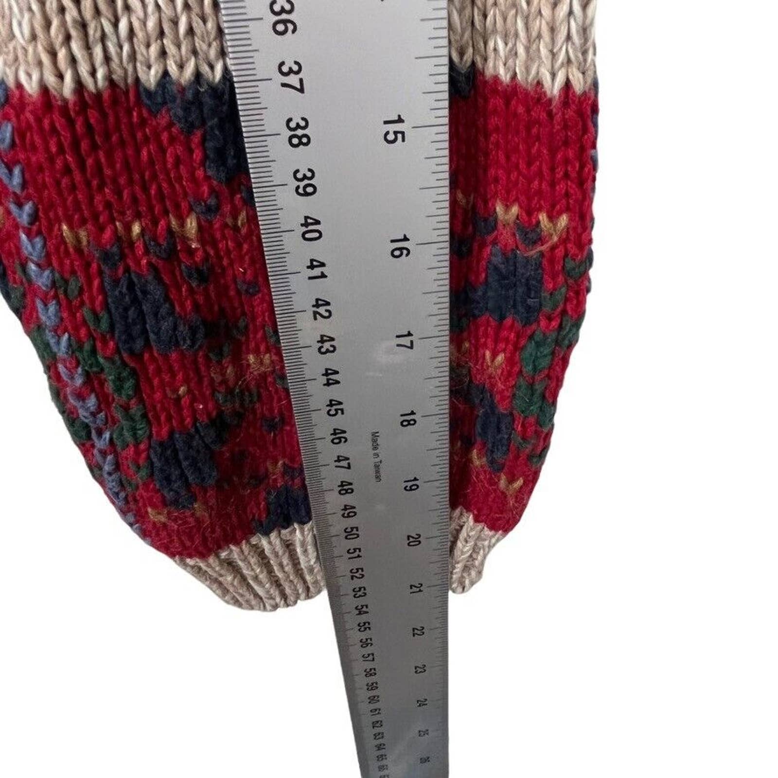 Christmas Sweater Cardigan Cardinals Acorns Cabin Trees Sz L by Nutcracker - Image 7