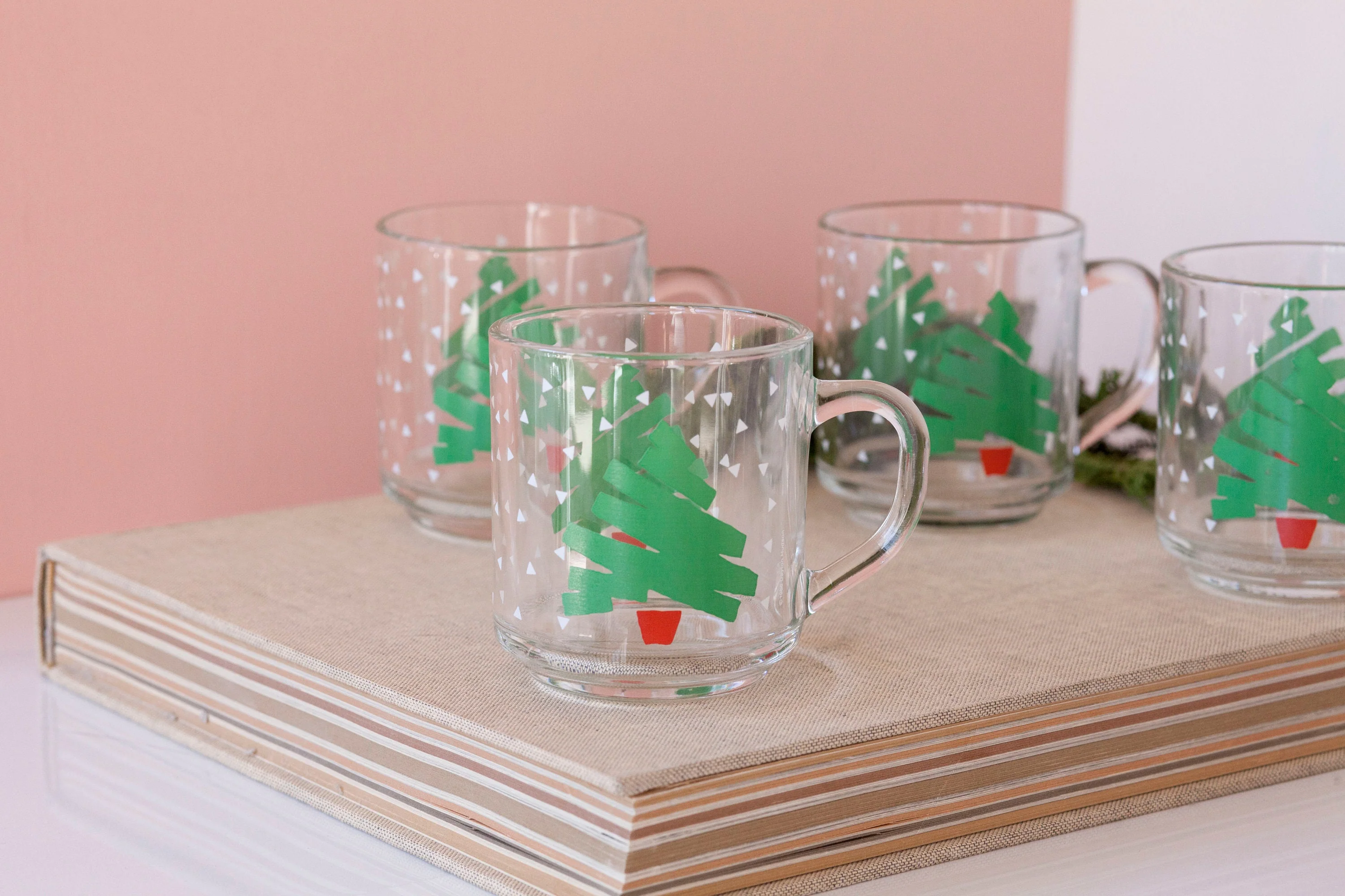 Christmas Tree Coffee Mugs Pair of Two Clear Holiday 80s Dayton Hudson Vintage Luminarc - Image 4