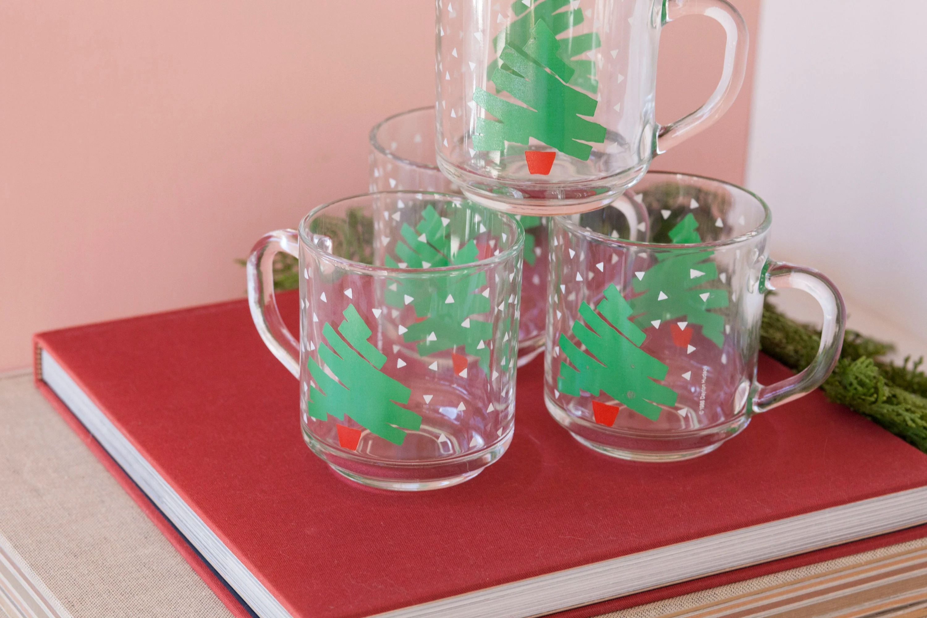 Christmas Tree Coffee Mugs Pair of Two Clear Holiday 80s Dayton Hudson Vintage Luminarc - Image 5