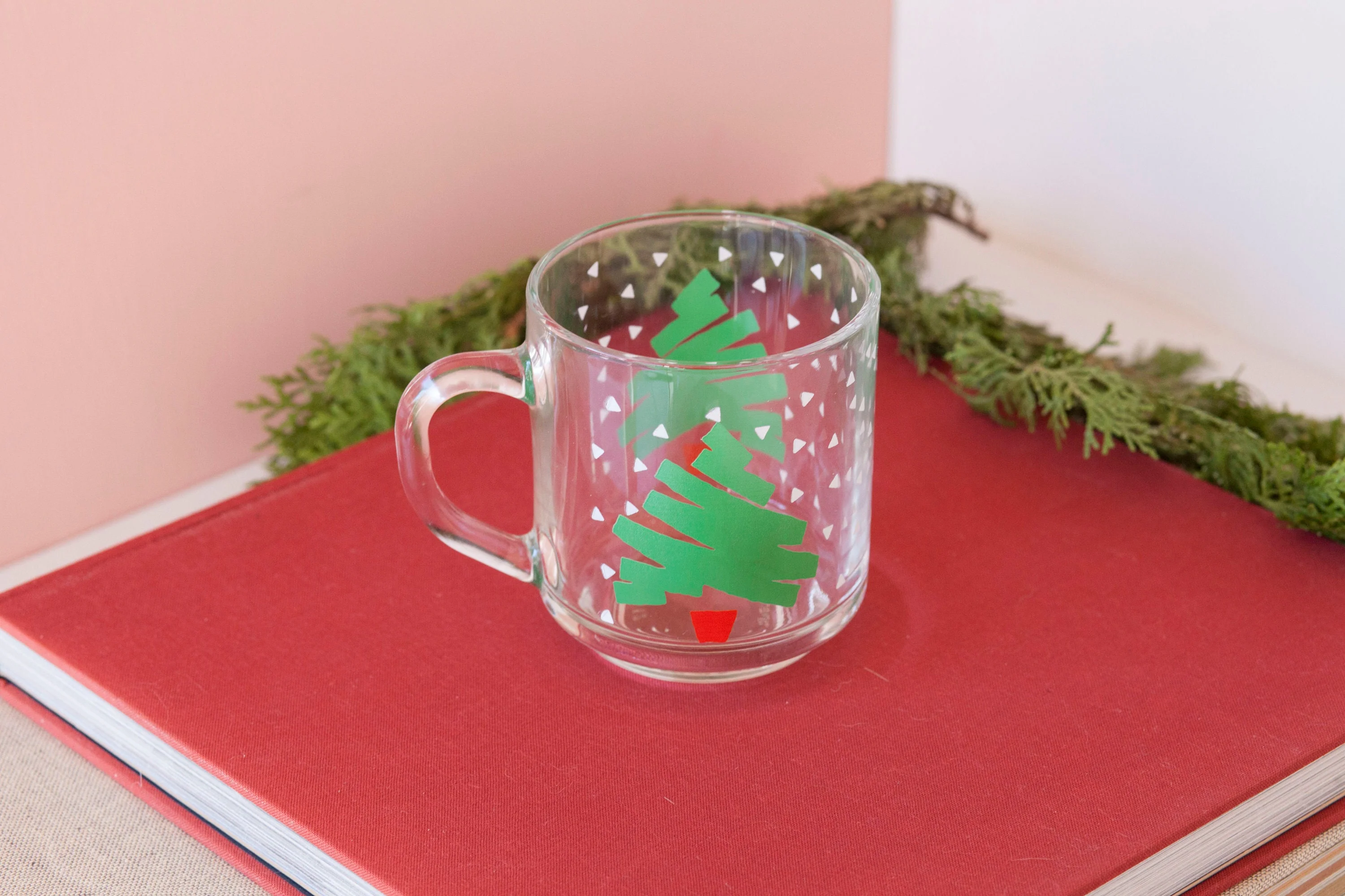 Christmas Tree Coffee Mugs Pair of Two Clear Holiday 80s Dayton Hudson Vintage Luminarc - Image 8