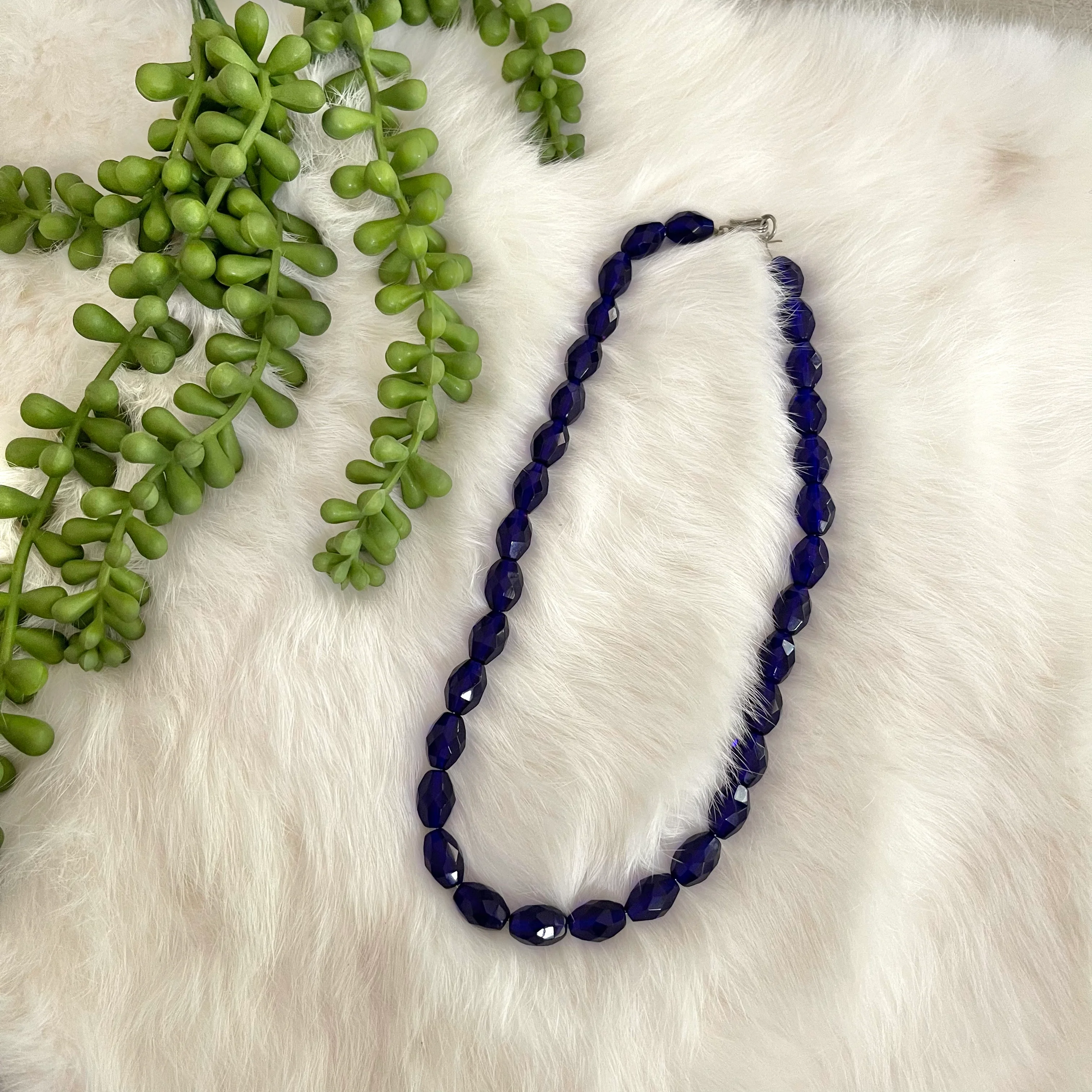 Chunky Cobalt Blue Multifaceted Beaded Necklace - Image 3
