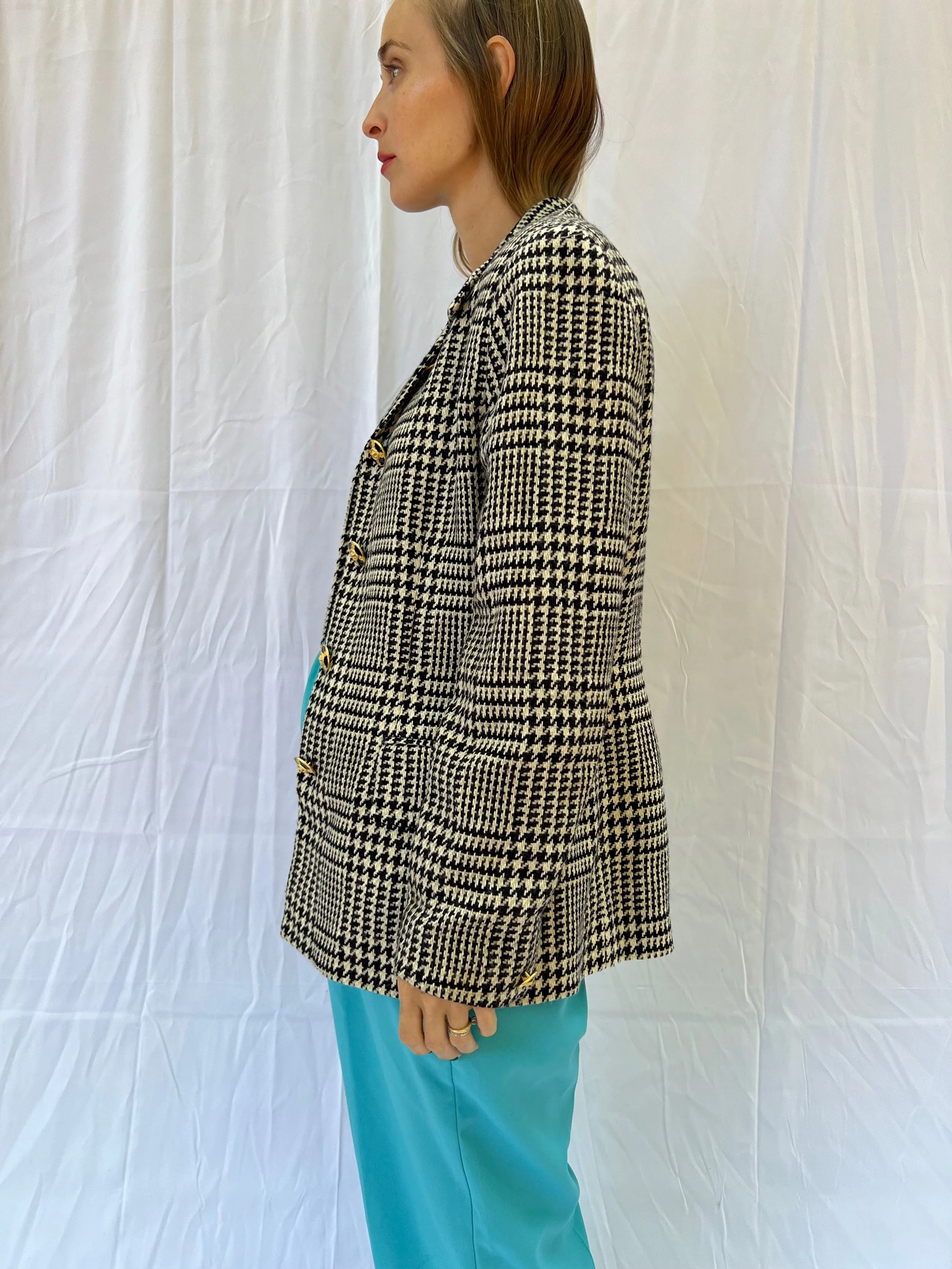 Classic Houndstooth Button Up Collared Jacket - Image 4