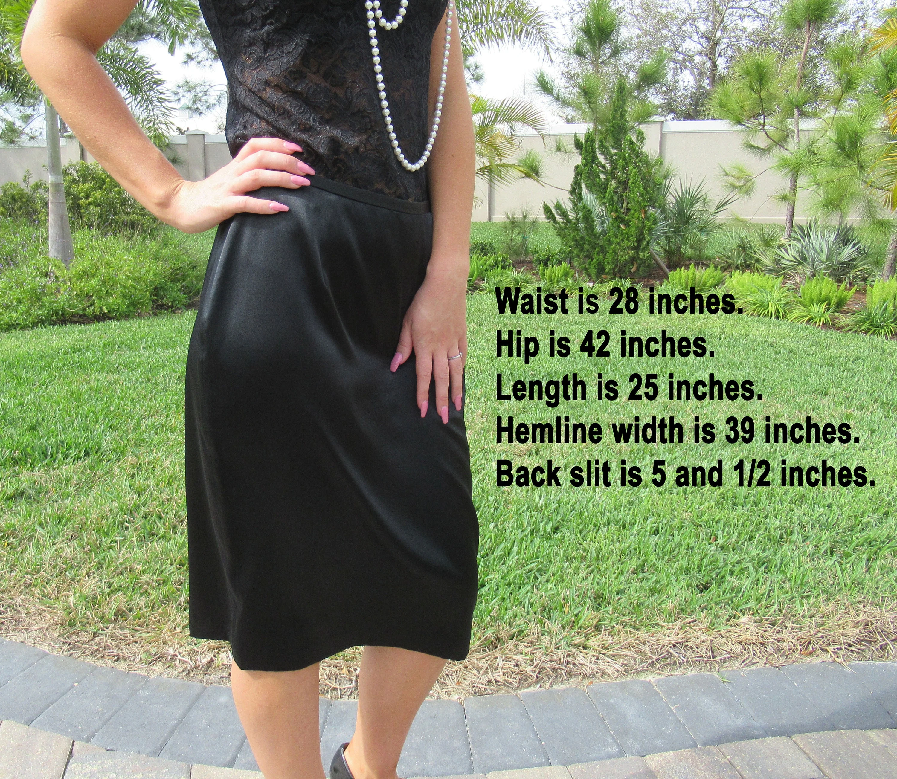 Classic Slim Skirt Black Silk Lillie Rubin Made In Korea Silk Lycra Mix Fabric Lined Back Zipper and Back Slit by Lillie Rubin - Image 4