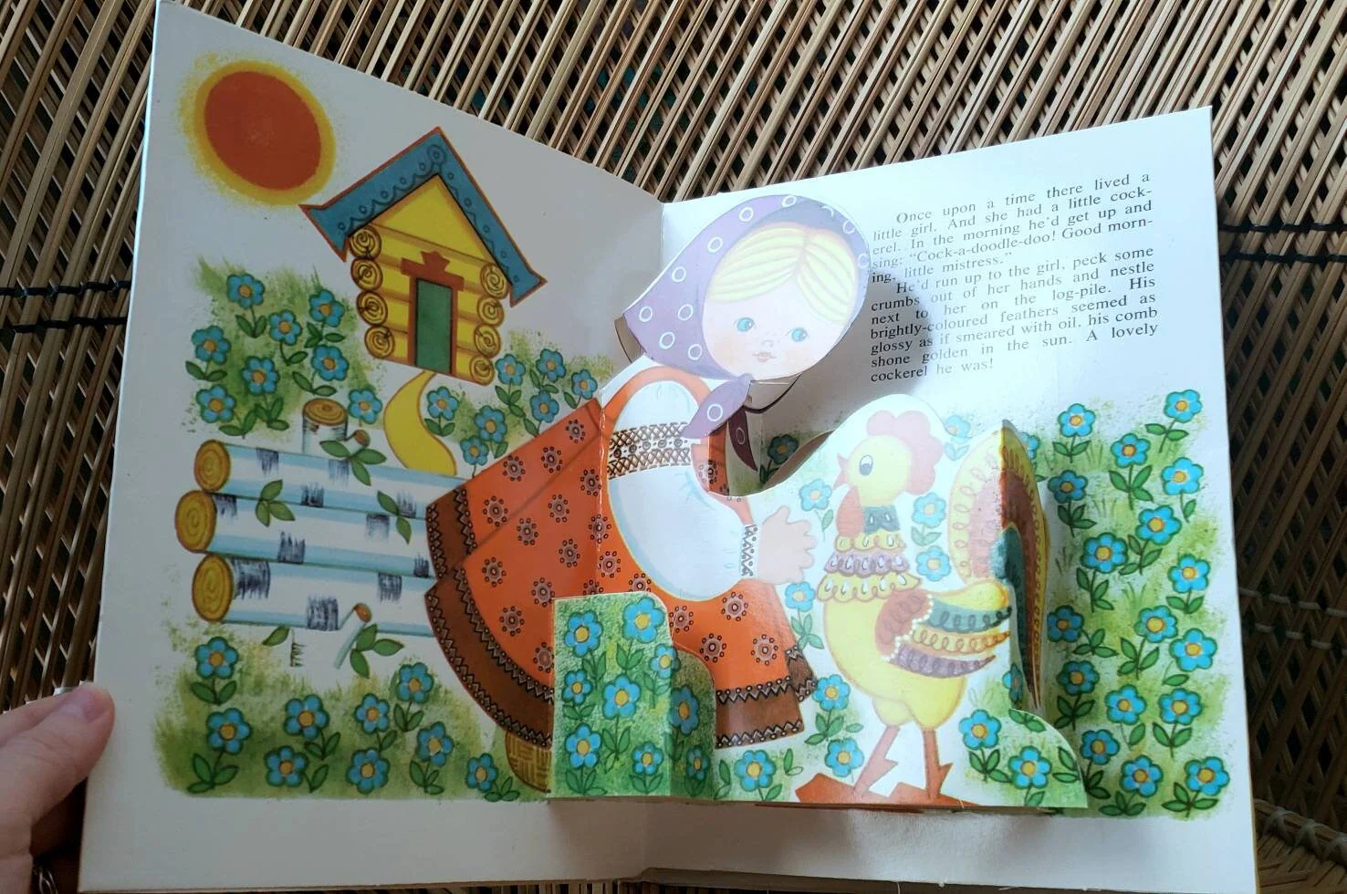 Clearance 1985 Kindly Little Mistress Pop-Up Book by Valentina Oseyeva - Image 3