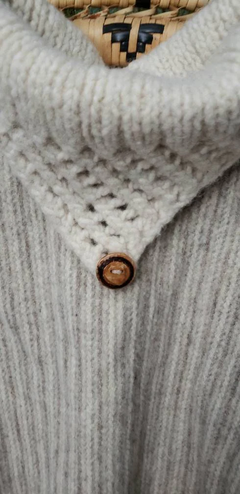 Clearance 70s Neutral Wool Button Collar Poncho One Size - Image 5