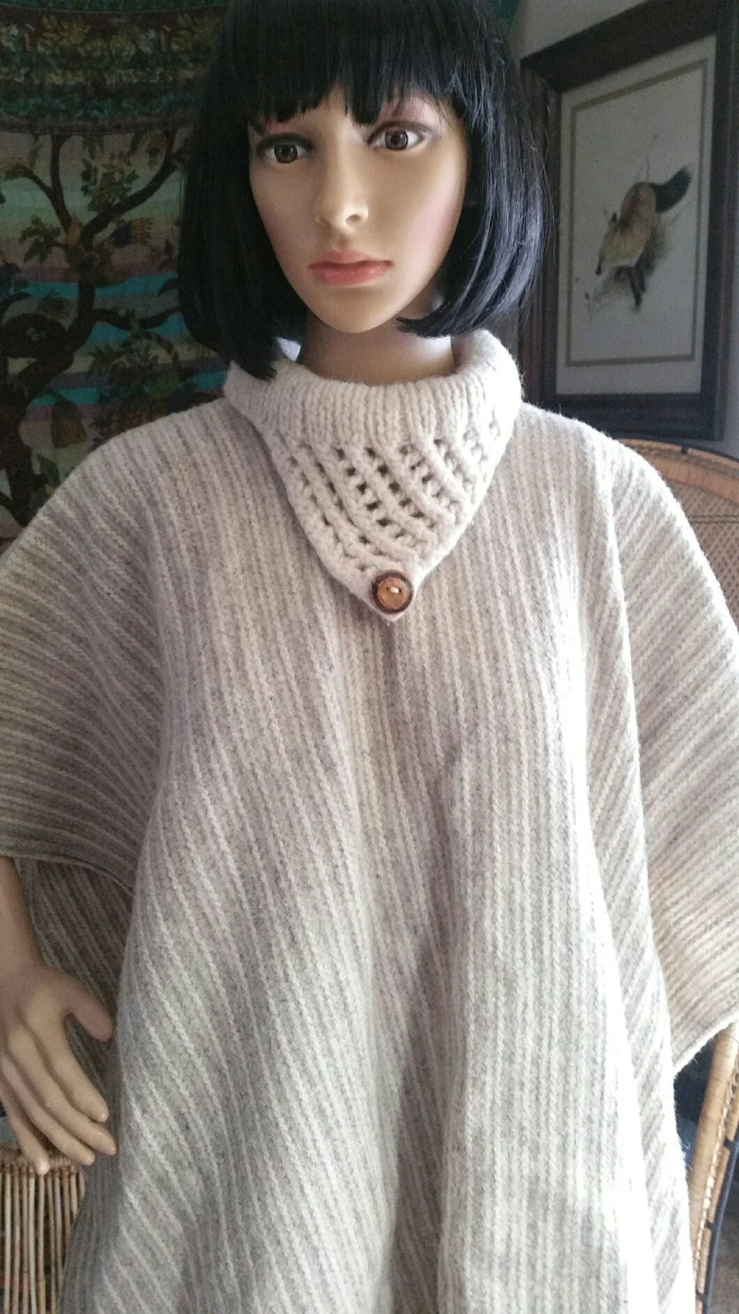 Clearance 70s Neutral Wool Button Collar Poncho One Size - Image 7
