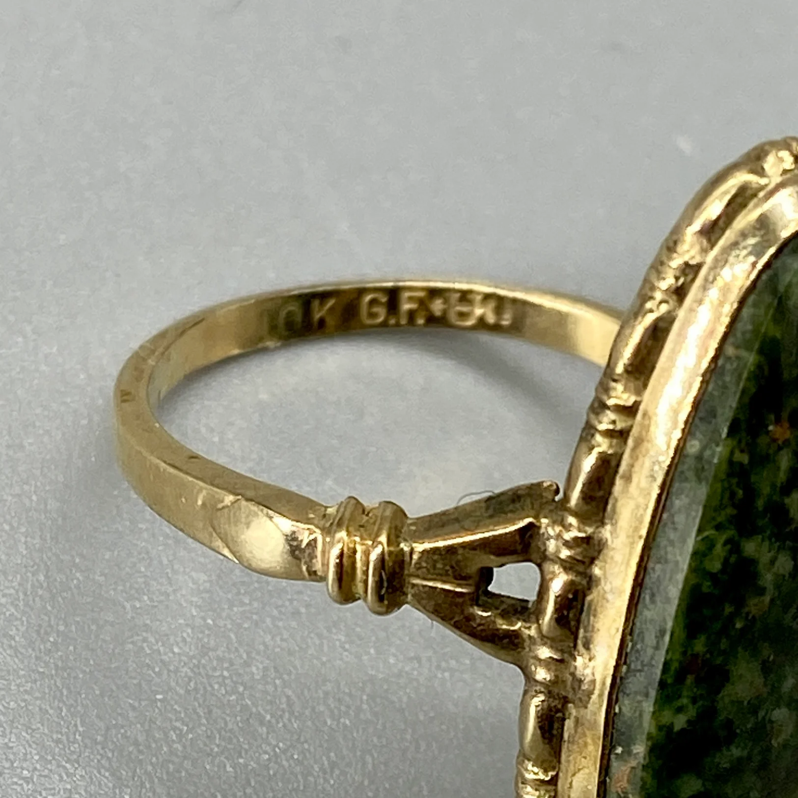 Cocktail Ring Gold And Green Stone By Uncas - Image 8