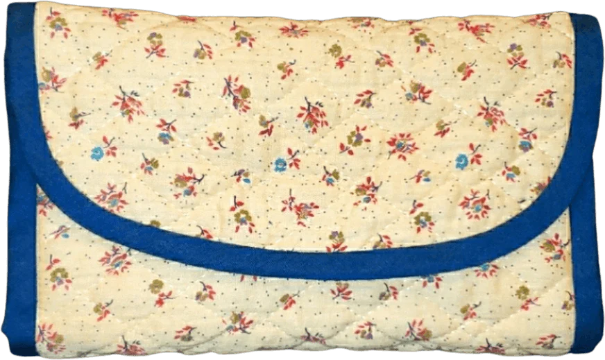 90's Cream and Blue Ditsy Floral Quilted Tri-Fold Wallet