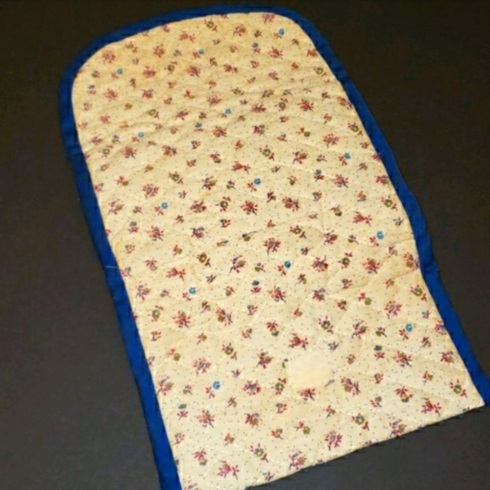 90's Cream and Blue Ditsy Floral Quilted Tri-Fold Wallet - Image 12